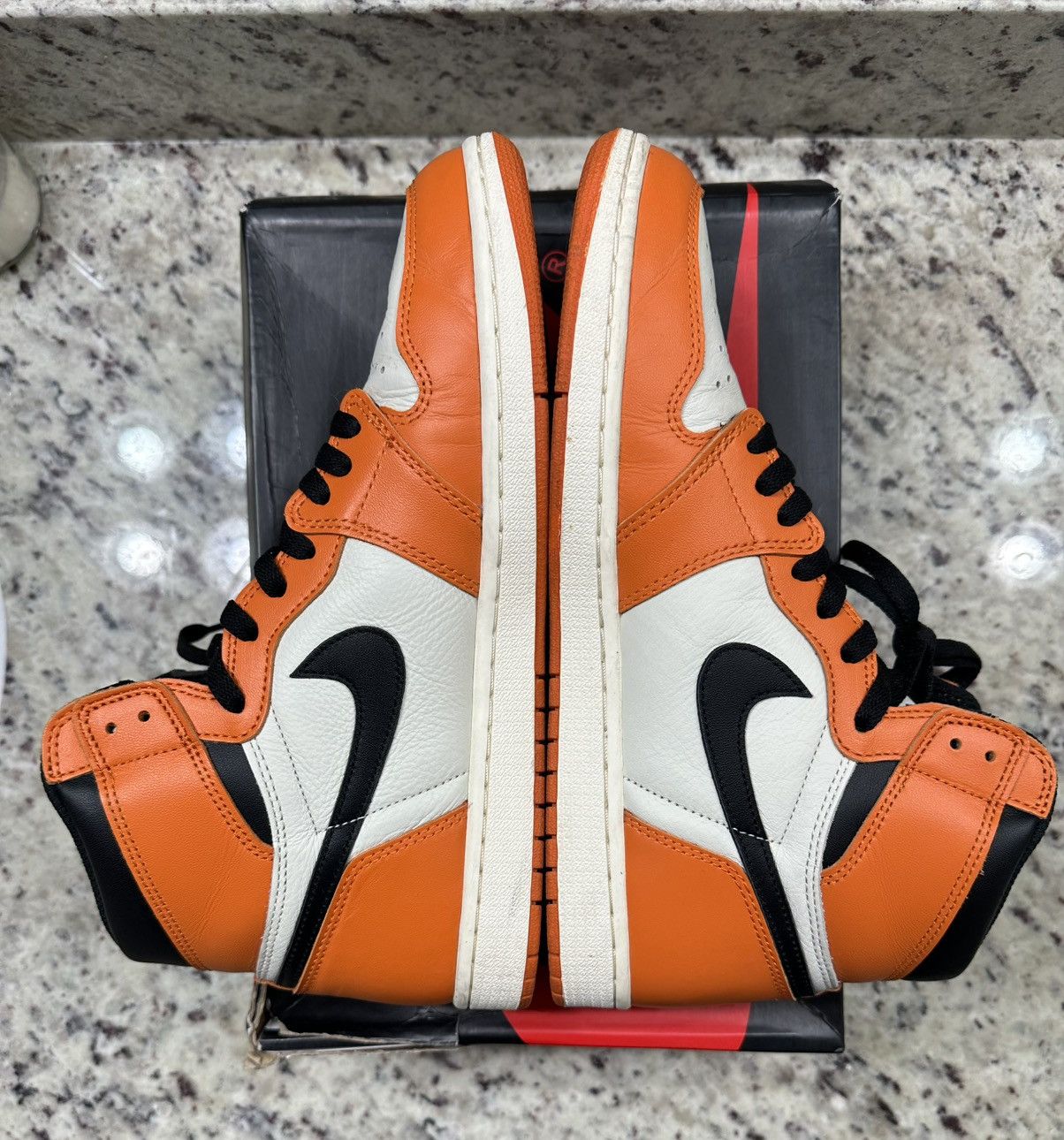 Jordan Brand Air Jordan 1 Retro High OG Reverse Shattered Backboard Size US 11 / EU 44 - 16 Thumbnail