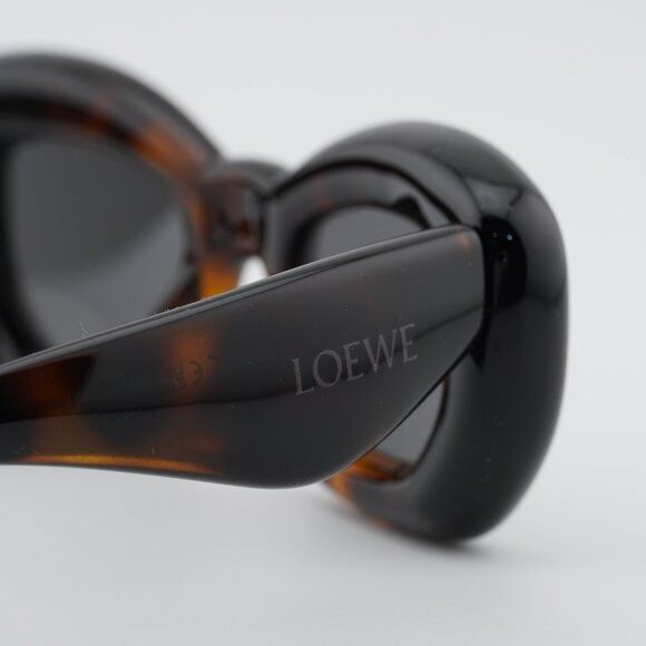 Loewe Loewe LW40117I 52A Sunglasses Dark Havana/Black Cat Eye Size ONE SIZE - 6 Thumbnail