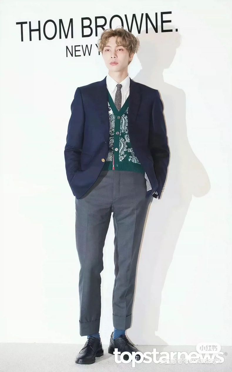 Thom Browne Thom Browne A dark blue suit Size 38L - 3 Thumbnail