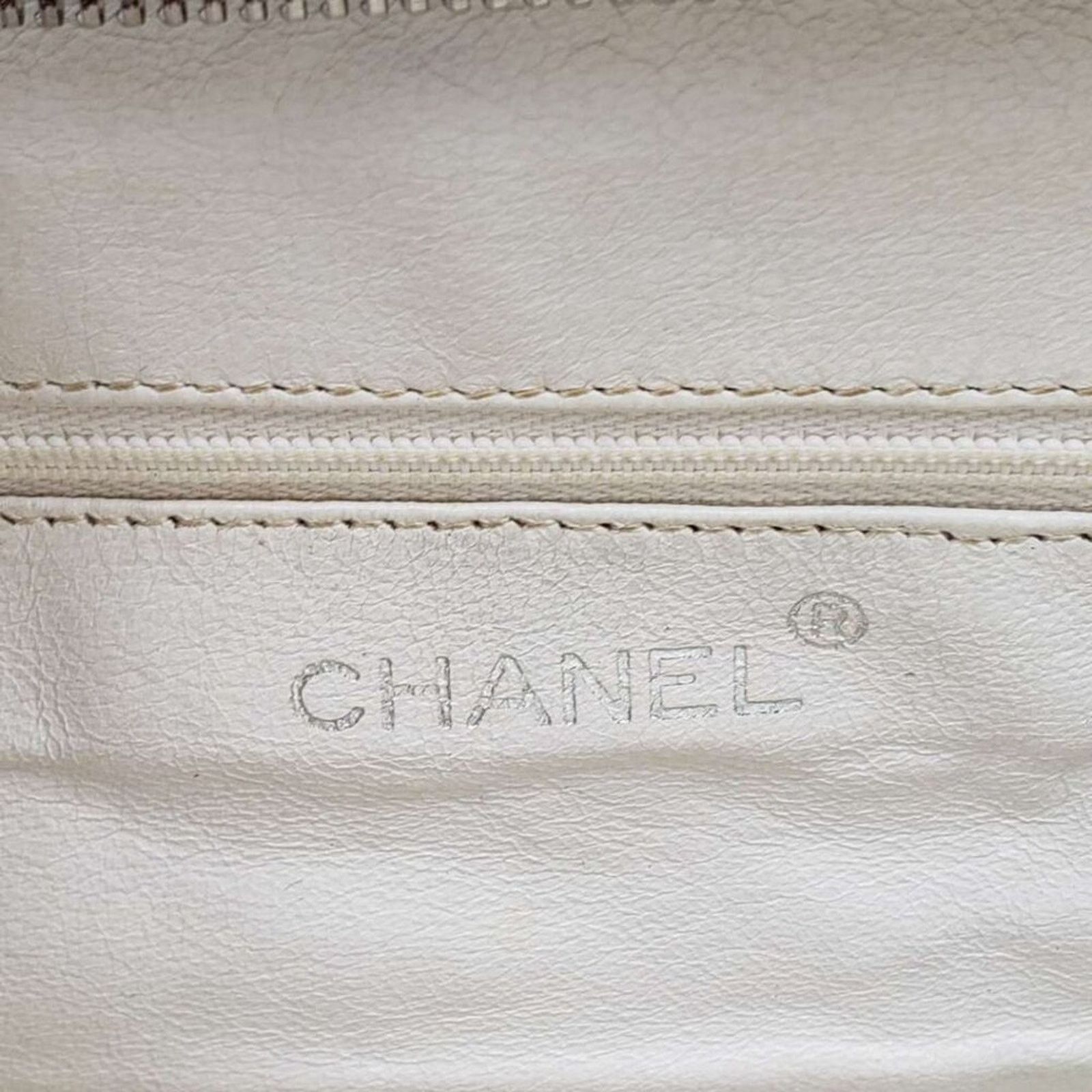 Chanel AUthentic CHANEL Quilted Matelasse CC Logo Caviar Skin Chain Size ONE SIZE - 15 Thumbnail