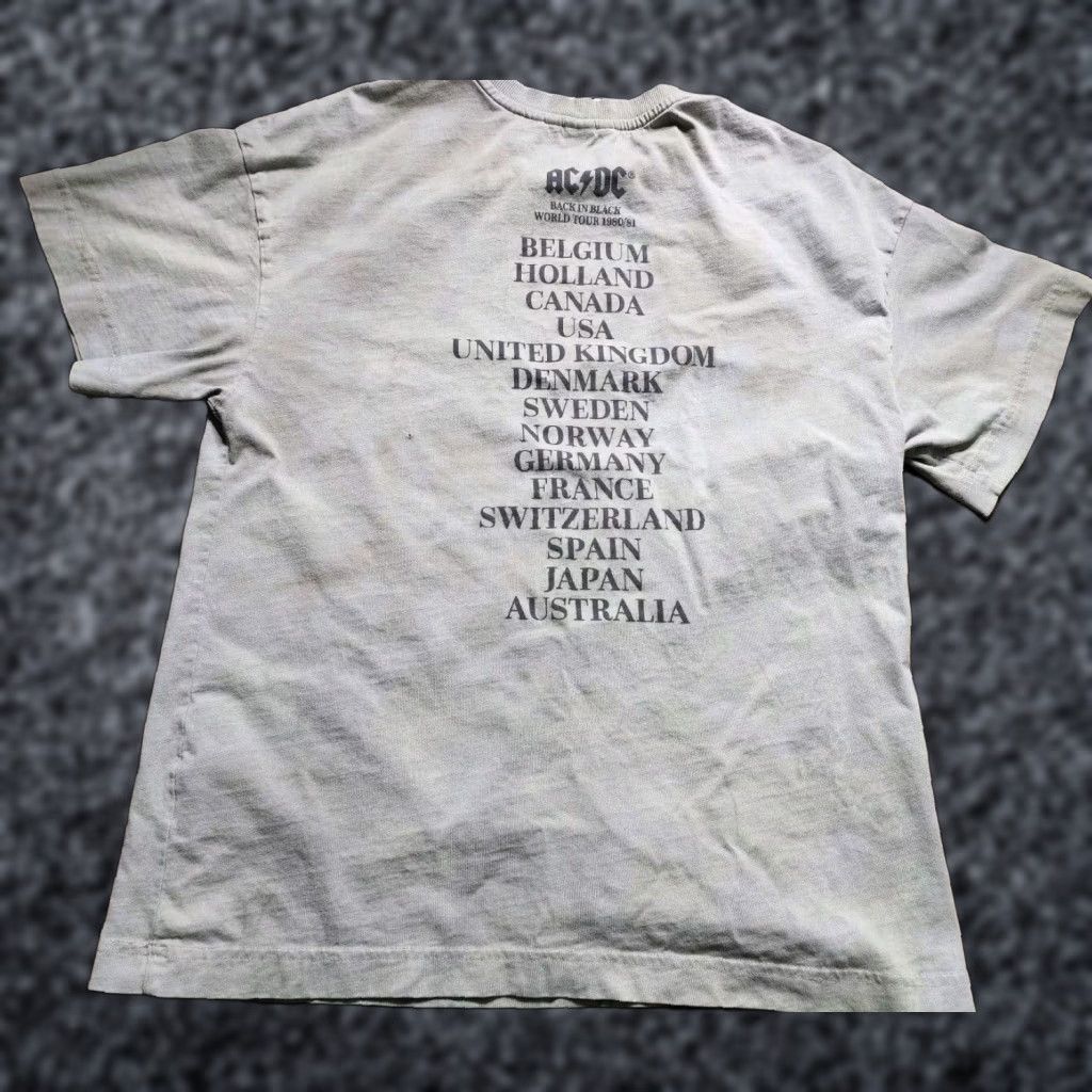 H&M Men's T-Shirt H&M Short Sleeve Crew Neck Green Double-Sided World Tour AC/DC Music Band Shirt Small Size US S / EU 44-46 / 1 - 1 Thumbnail