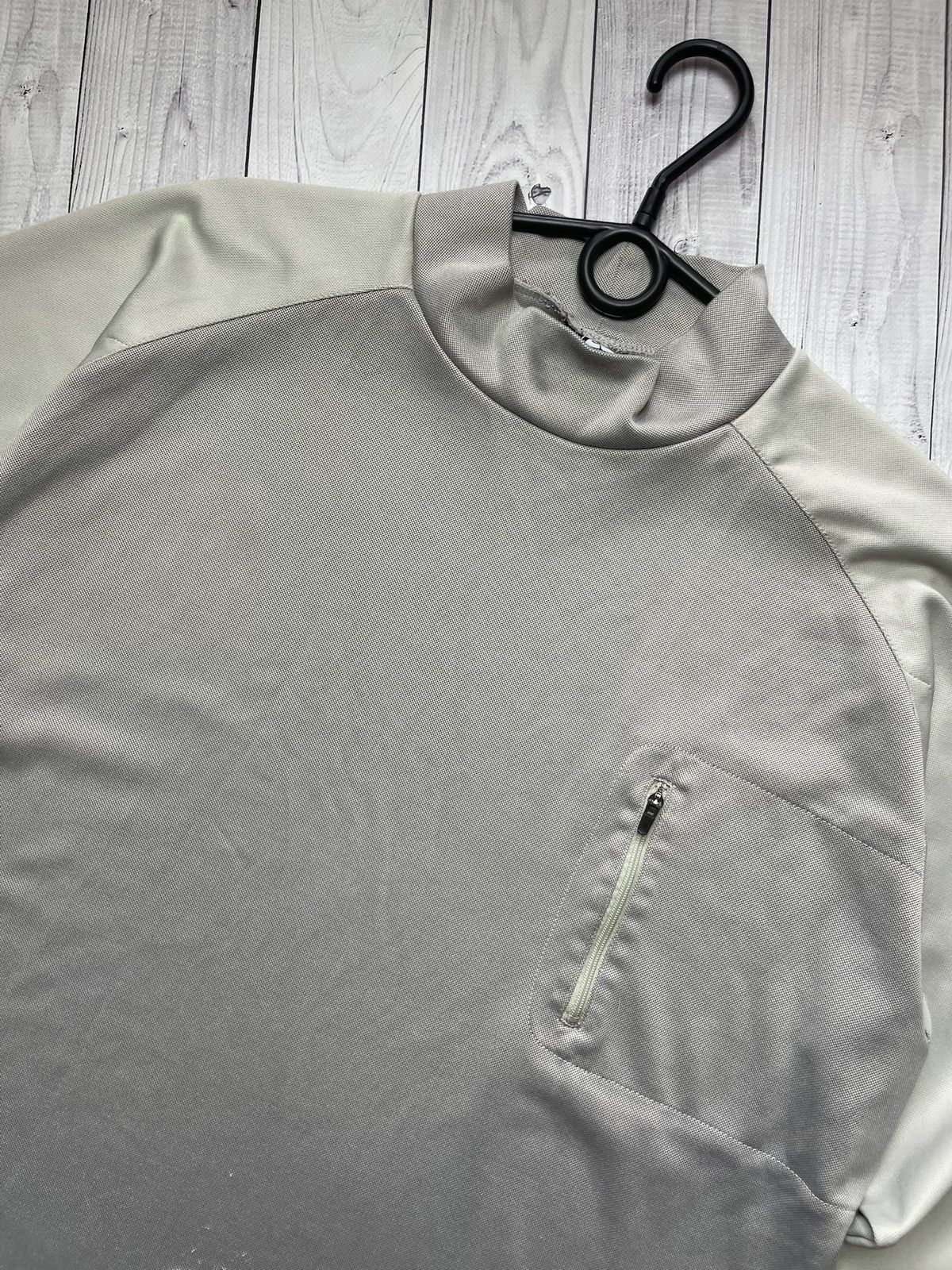 Nike × Nike ACG × Vintage Vintage Nike ACG silver long sleeve jersey size XL logo Size US XL / EU 56 / 4 - 2 Thumbnail