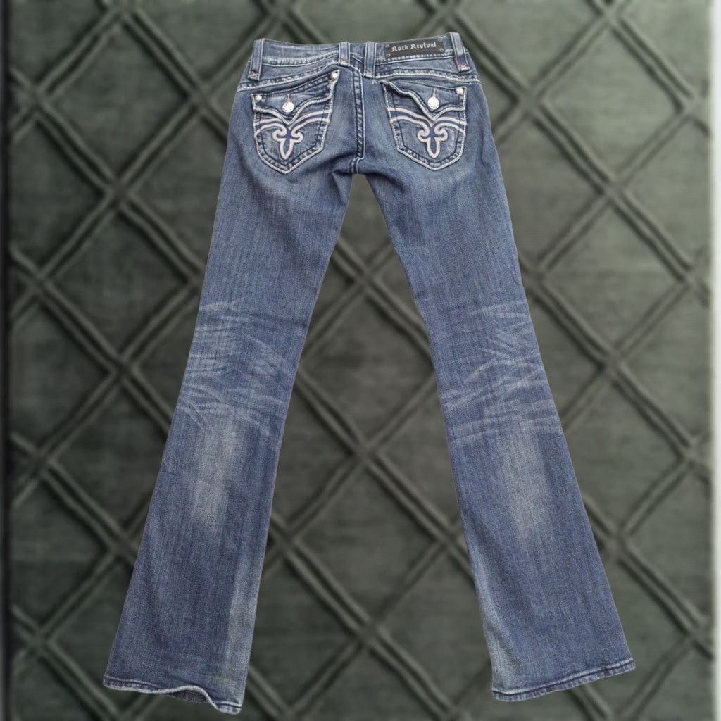 Vintage ROCK REVIVAL Stephanie Jeans Womens Size 26 Blue Denim Low Rise Boot Cut Size 26" / US 2 / IT 38 - 1 Thumbnail
