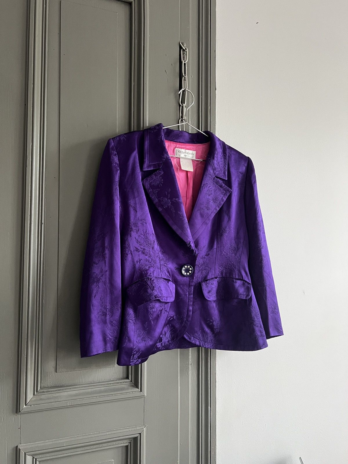 Saint Laurent Paris × Vintage × Yves Saint Laurent Arcived 1988 Yves Saint Laurent Purple Satin Damask Blazer Size M / US 6-8 / IT 42-44 - 1 Thumbnail