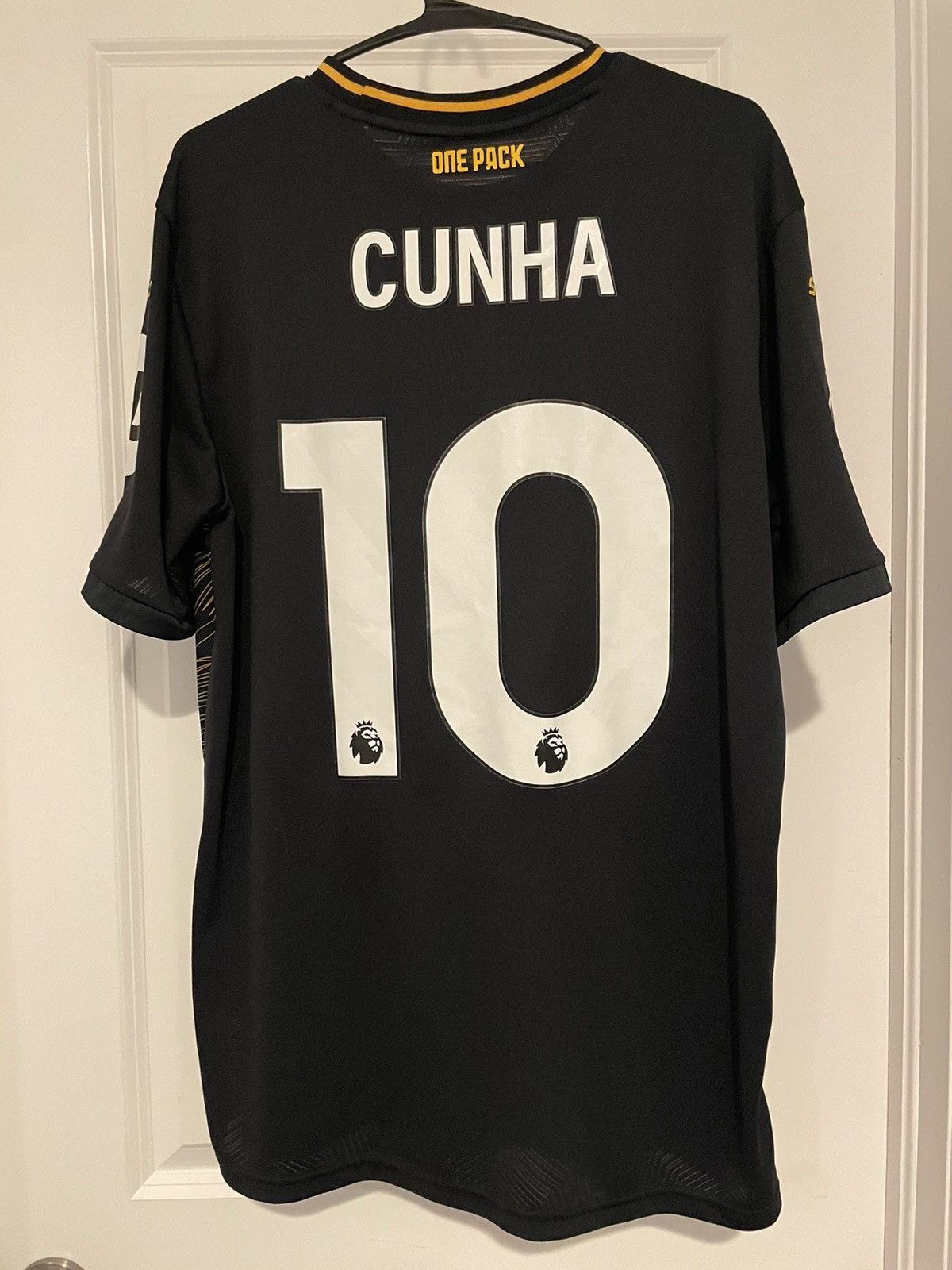 Other Wolves Cunha 24/25 Away Kit Size US L / EU 52-54 / 3 - 2 Thumbnail