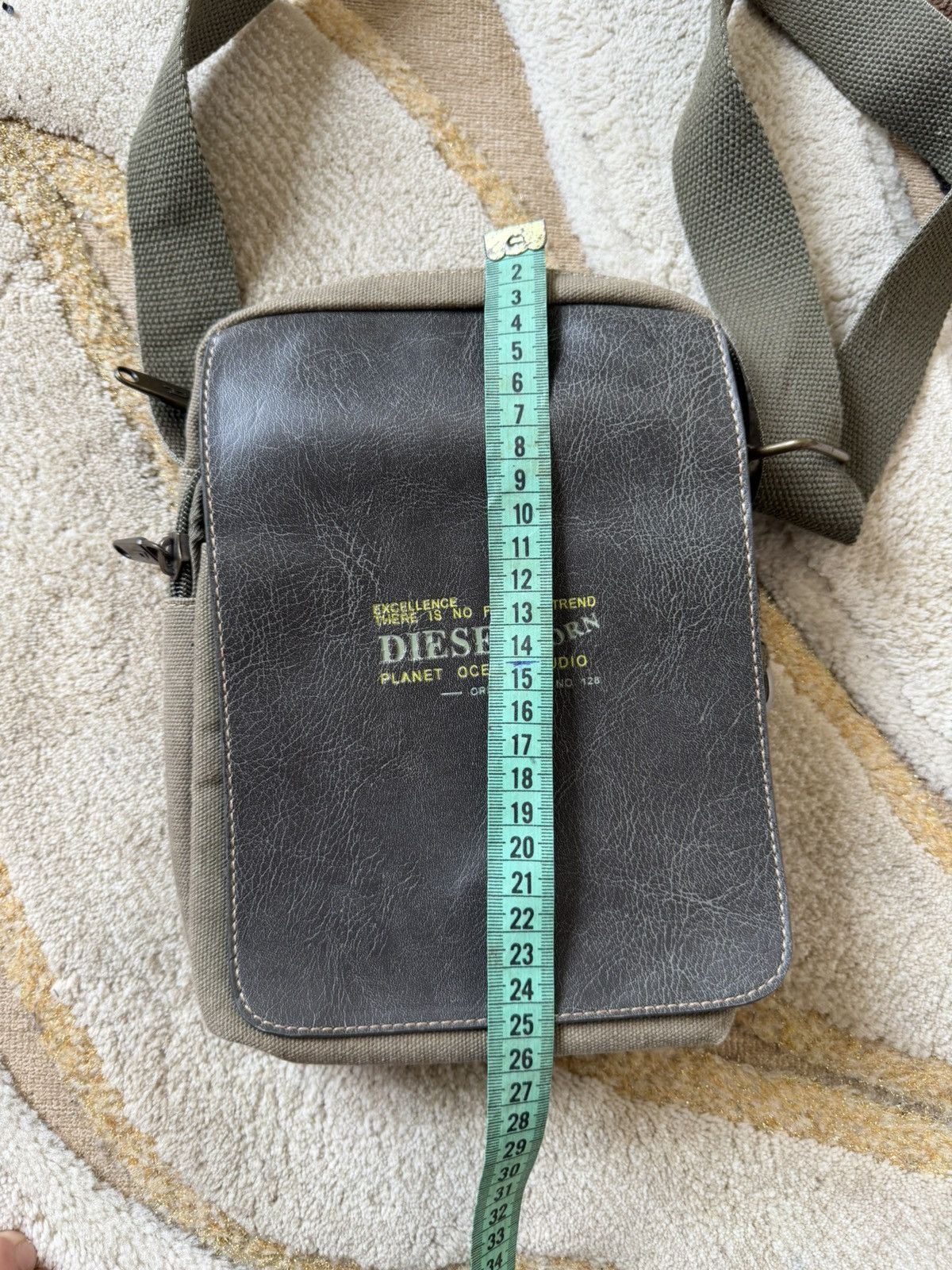 Diesel Vintage Diesel Distressed Leather Y2K Messenger Bag Crossbod Size ONE SIZE - 9 Thumbnail