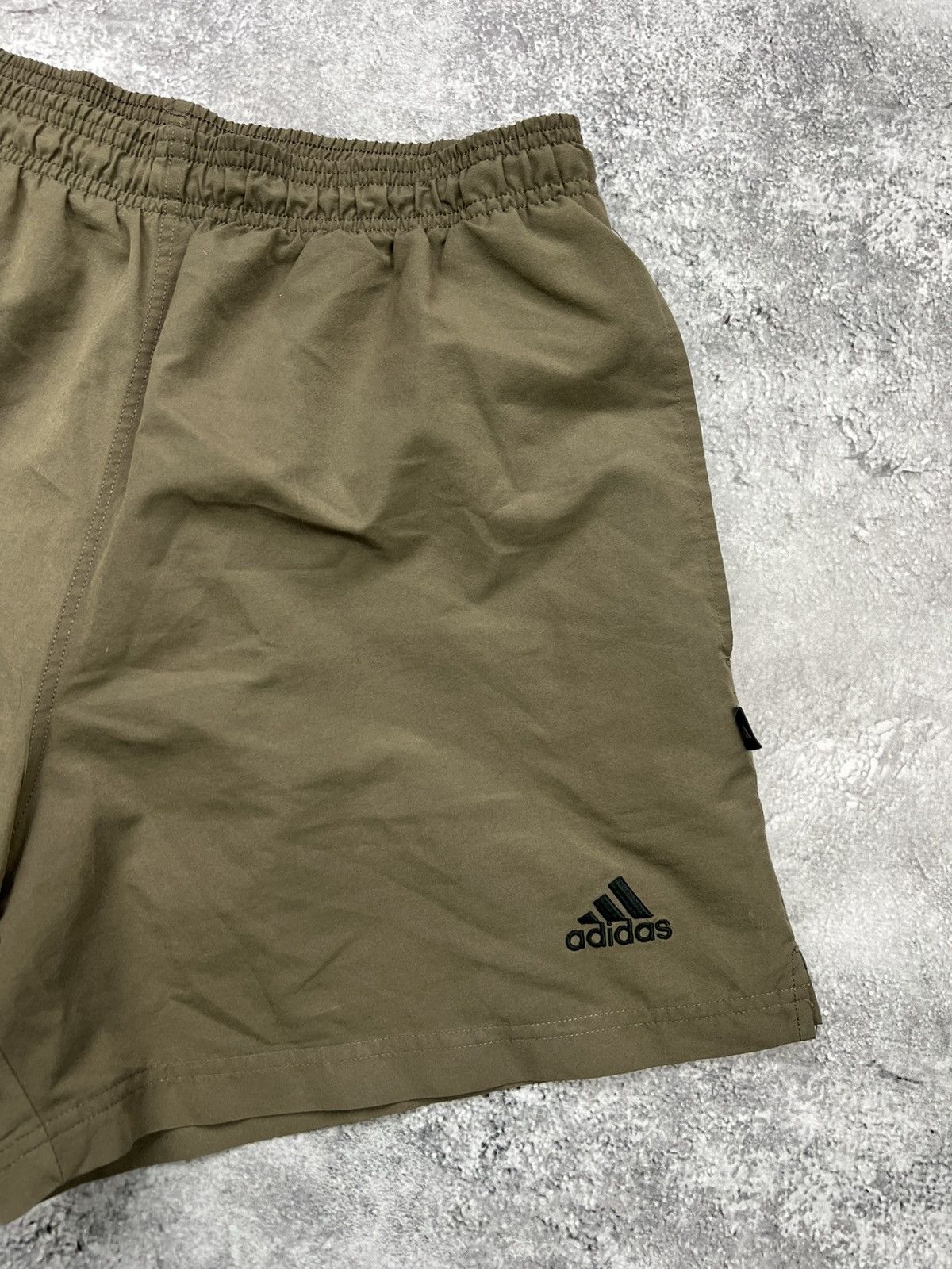 Adidas Vintage 90s Adidas Shorts Athletic Size US 30 / EU 46 - 2 Thumbnail
