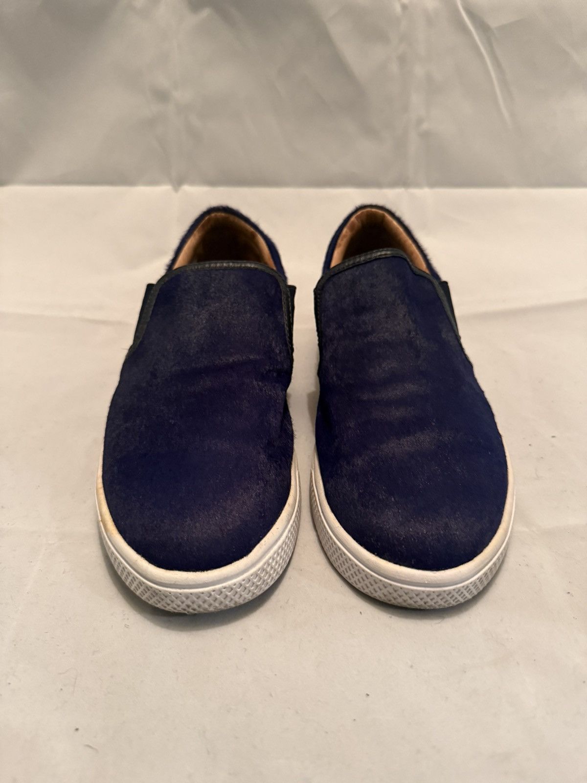 Kurt Geiger Kurt Geiger London Navy Blue Calf Hair slip-on Sneaker sz8 Size US 8 / EU 41 - 2 Thumbnail