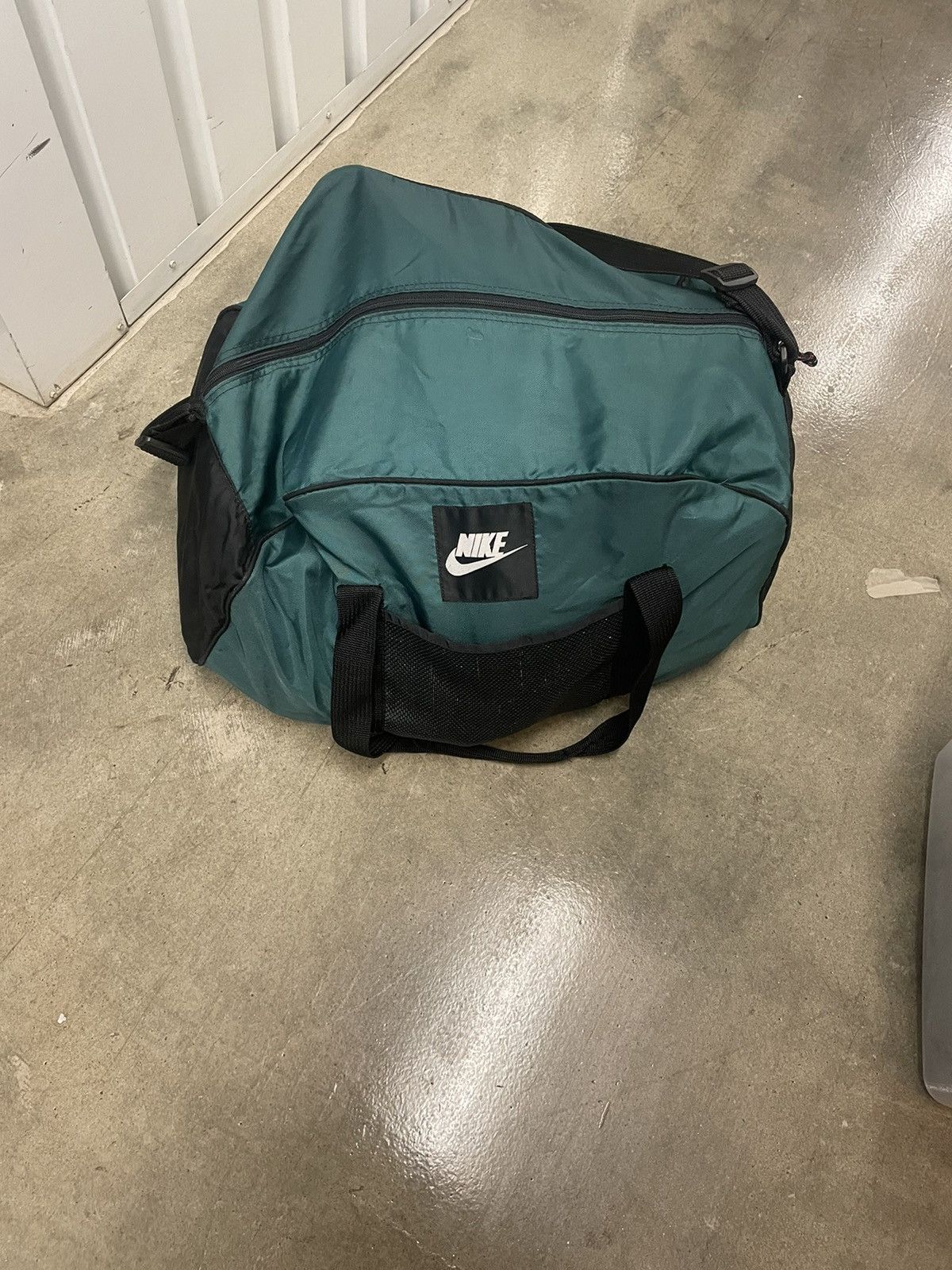 Nike × Vintage Vintage Nike Duffle Bag Size ONE SIZE - 2 Thumbnail