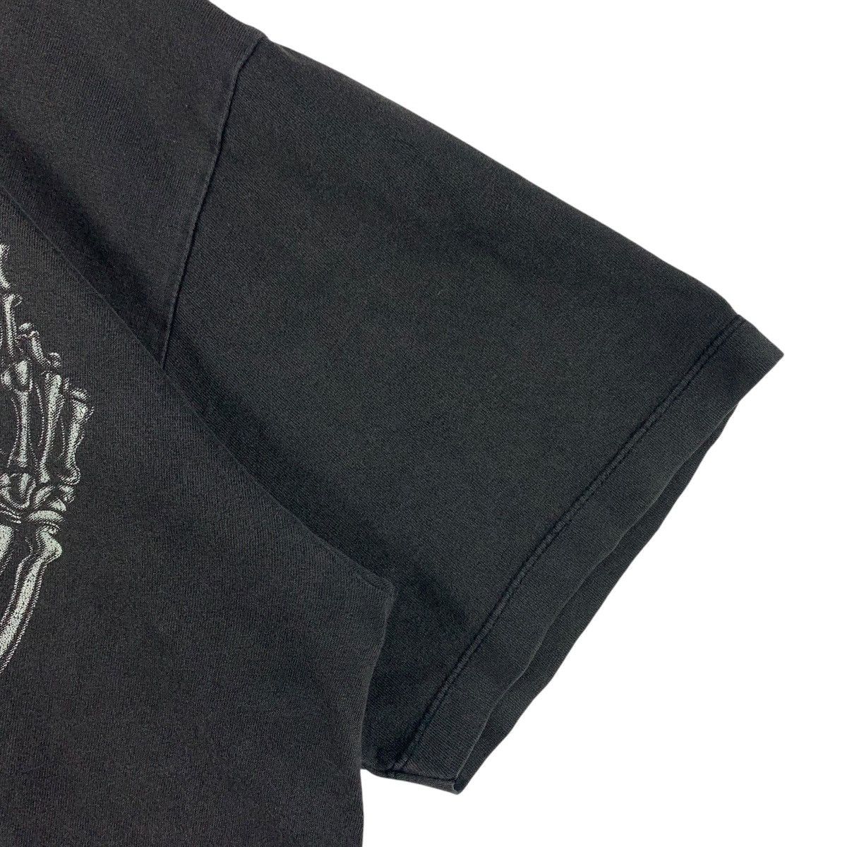 Vintage Vintage distressed PUNK IS NOT DEAD skull printed tee Size US L / EU 52-54 / 3 - 7 Thumbnail