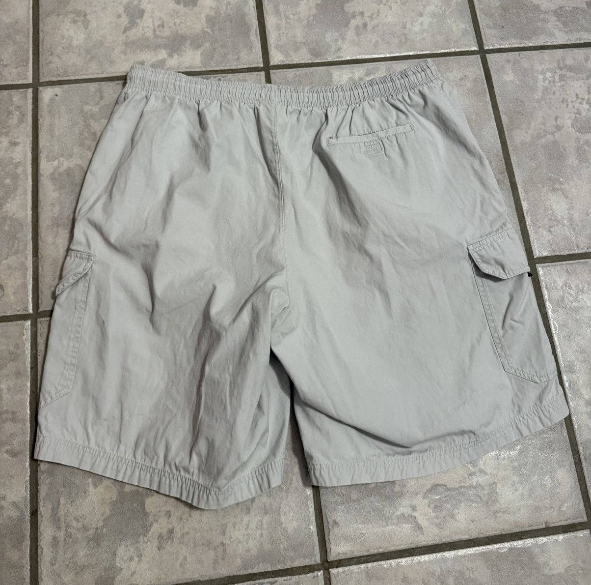 Nike Vintage Nike Cargo Shorts Size US 36 / EU 52 - 2 Thumbnail