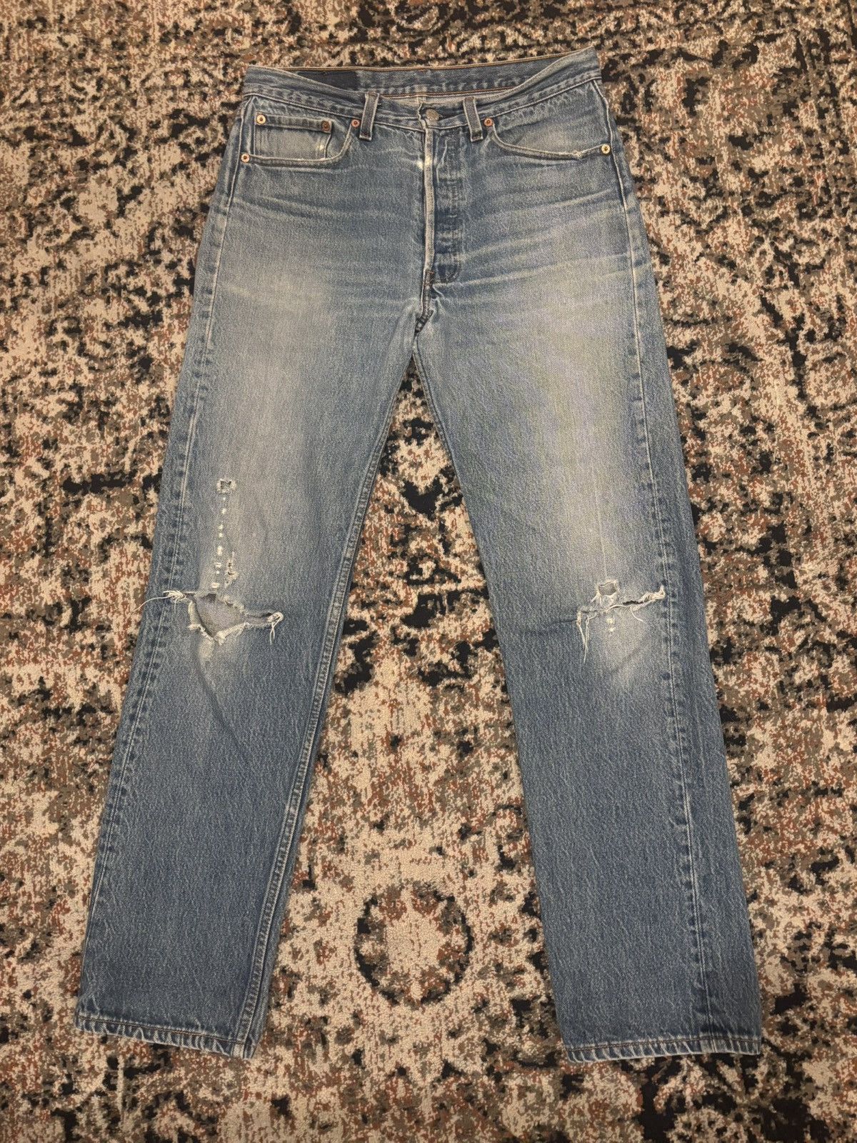 Levi's 1980s Levi's 501xx Distressed Light Wash Blue Jeans 32 x 30 Size US 32 / EU 48 - 1 Thumbnail