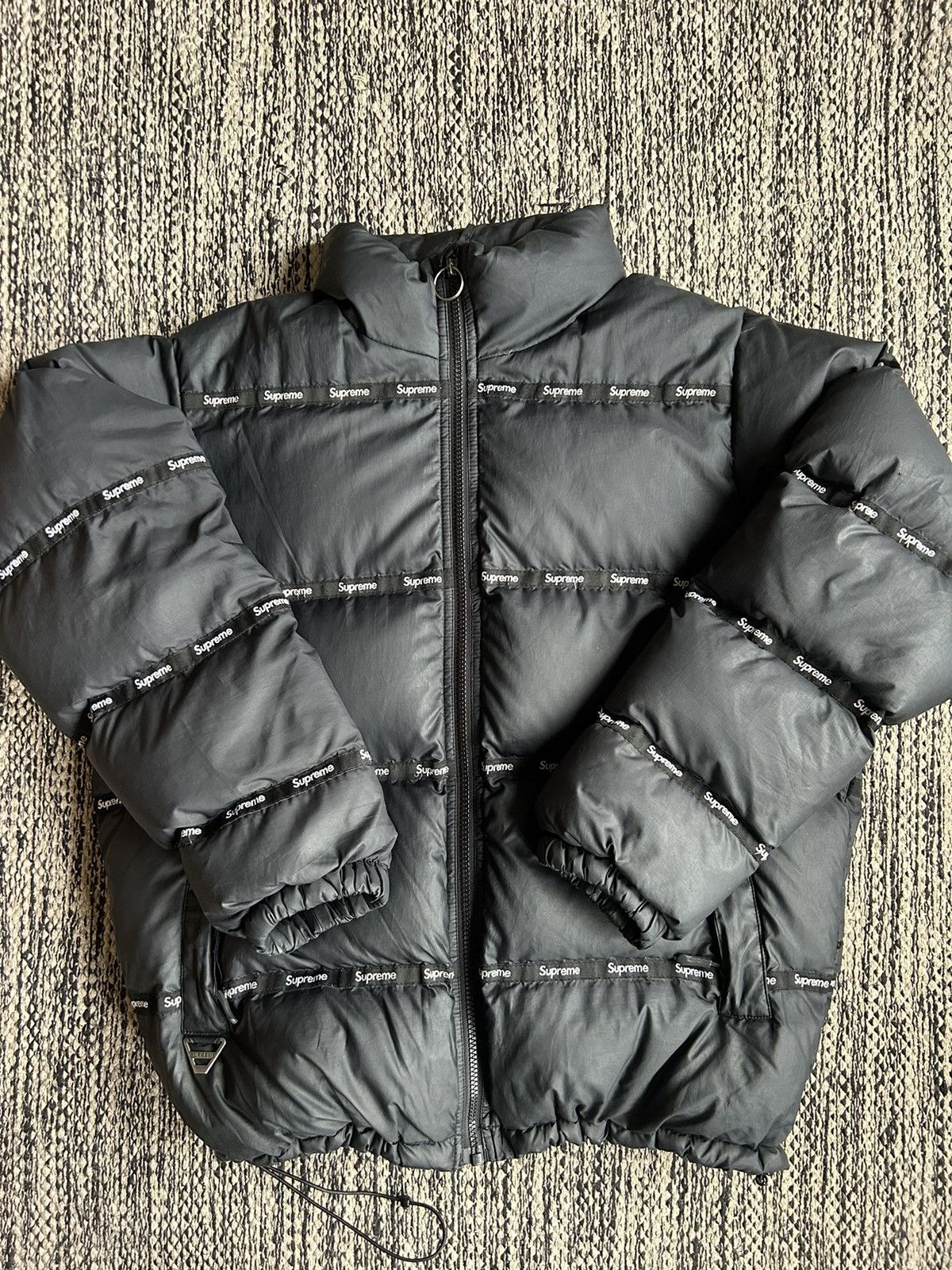 Supreme Supreme Logo Puffer Jacket Size US M / EU 48-50 / 2 - 1 Thumbnail