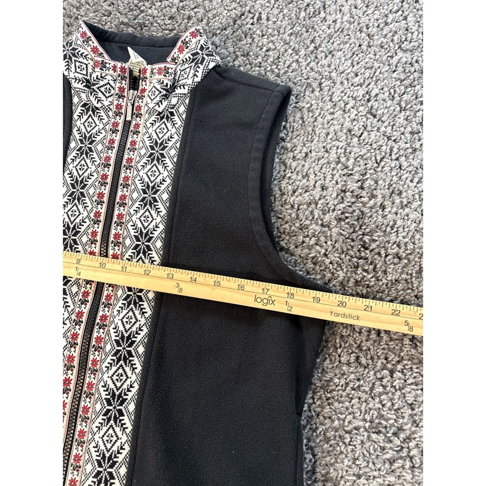 Vintage L.L. Bean Vest Women L Black Nordic Embroidered Snowflake Fair Isle Fleece Full Zip Pockets Size L / US 10 / IT 46 - 3 Thumbnail
