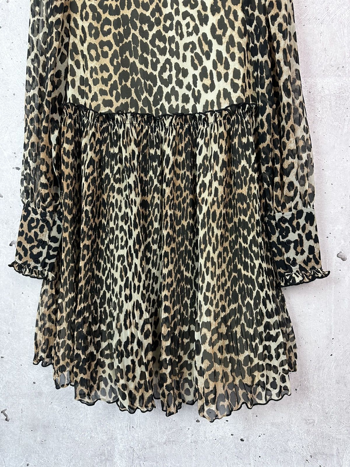 Ganni Ganni Leopard Midi Pleated Long Sleeve Dress Size XS / US 0-2 / IT 36-38 - 3 Thumbnail