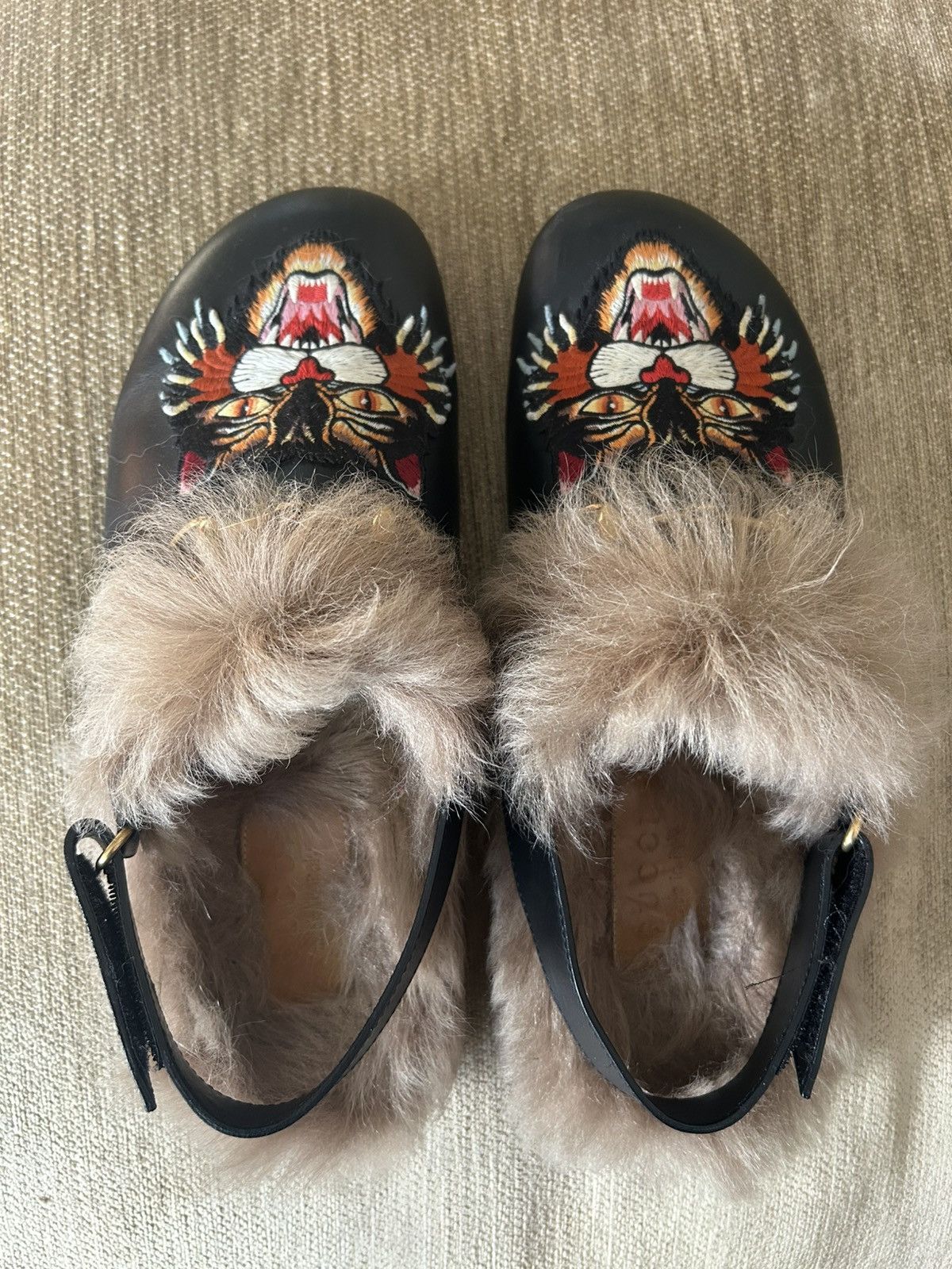 Gucci Gucci mules with the fur Size US 10.5 / EU 43-44 - 2 Thumbnail