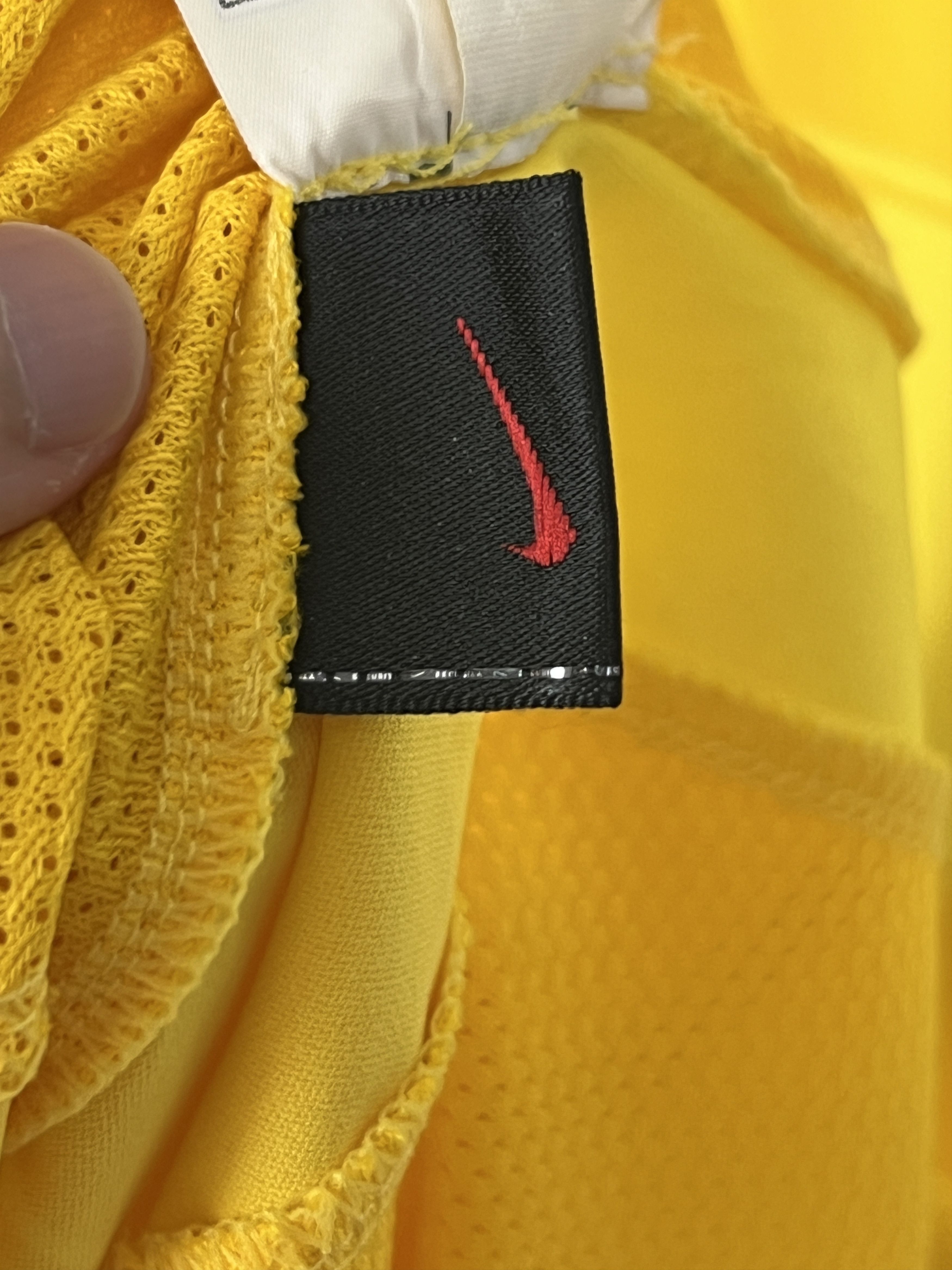 Nike (L) Inter Milan 2003-04 Away Kit Adriano #10 Size US L / EU 52-54 / 3 - 6 Thumbnail
