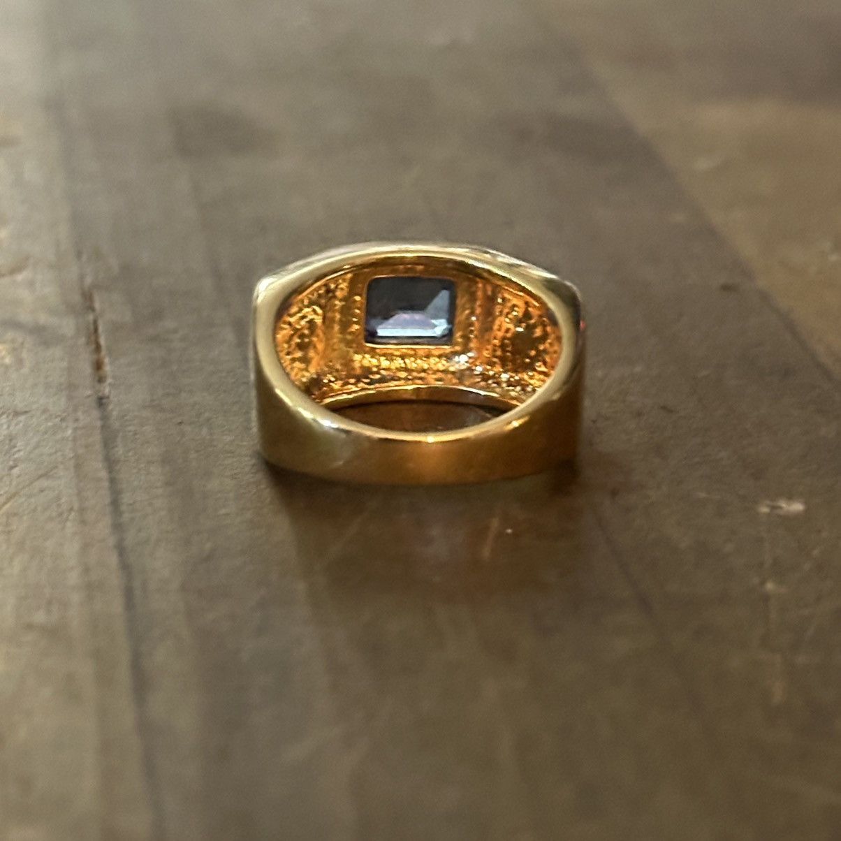 Vintage Vintage Vargas 18KHGE simulated sapphire ring Size ONE SIZE - 9 Thumbnail