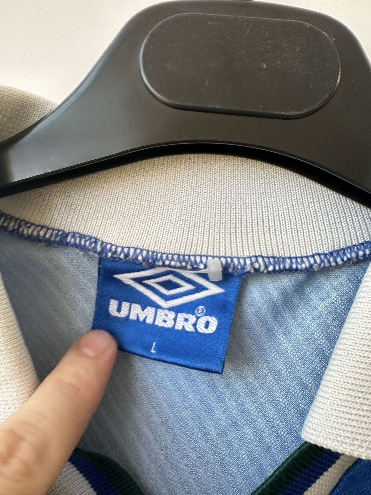 Umbro Vintage umbro Brazil soccer jersey away 1994 blue rare L Size US L / EU 52-54 / 3 - 4 Thumbnail