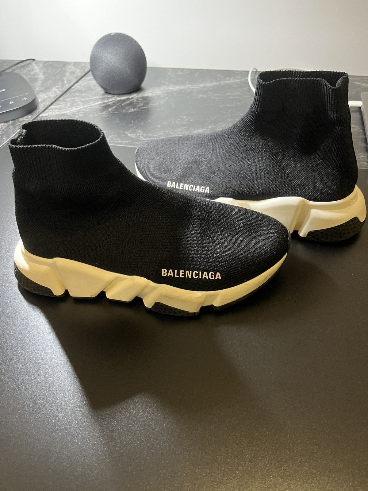 Balenciaga Balenciaga Speed 2.0 Sneakers White/Black Size US 6 / IT 36 - 1 Thumbnail