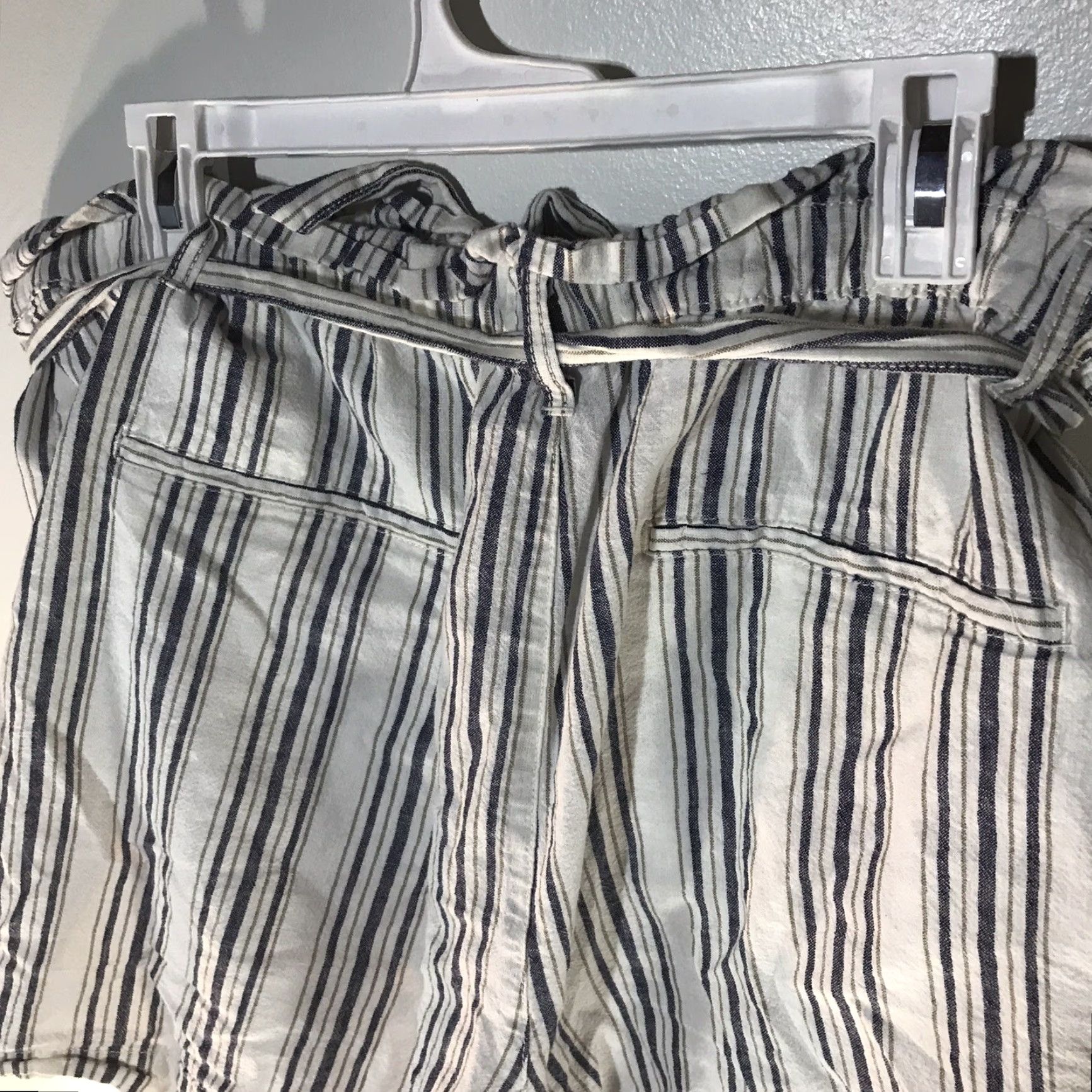 Vintage A New Approach Striped Pull On Shorts Women's 2XL White Blue Beige Paperbag Casual Everyday Size 40" / US 18 - 4 Thumbnail