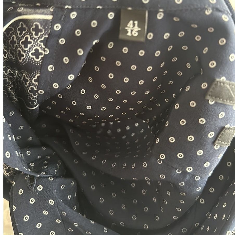 Gucci 2014 Navy Tile Pattern Silk Twill Shirt Slim fit 41 / 16 Size US L / EU 52-54 / 3 - 11 Thumbnail