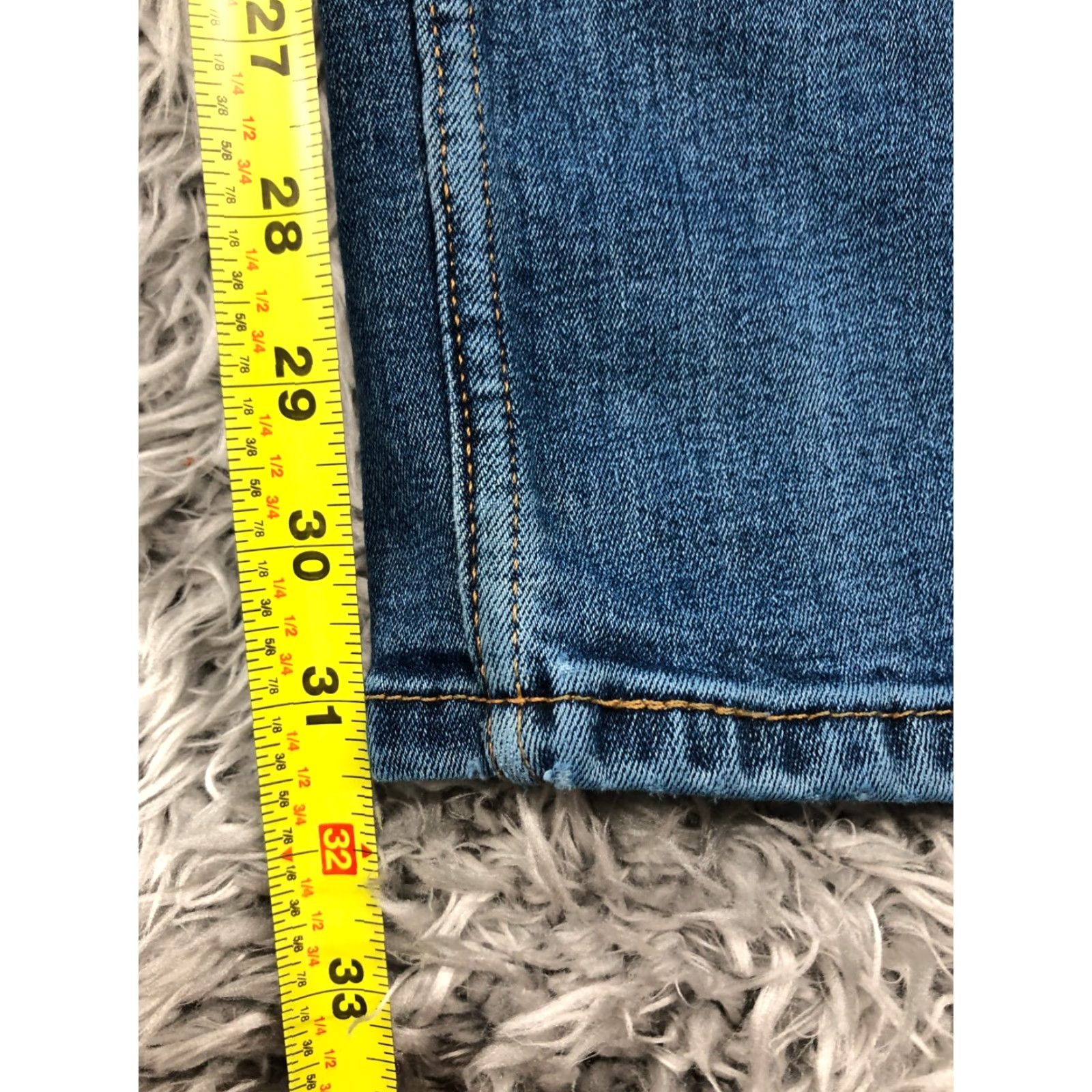 Levi's Levi's 511 Slim Straight Jeans Size 34x32 Mens Mid Rise Medium Wash Blue Size US 34 / EU 50 - 3 Thumbnail