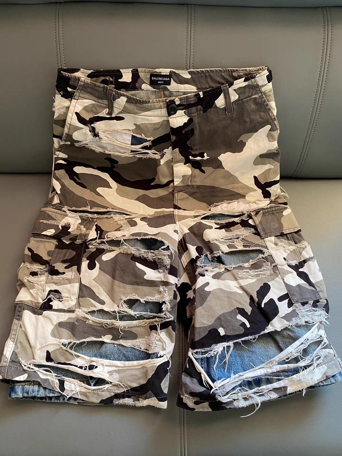 Balenciaga Balenciaga destroyed camouflage double-layer jeans Size US 29 - 1 Thumbnail
