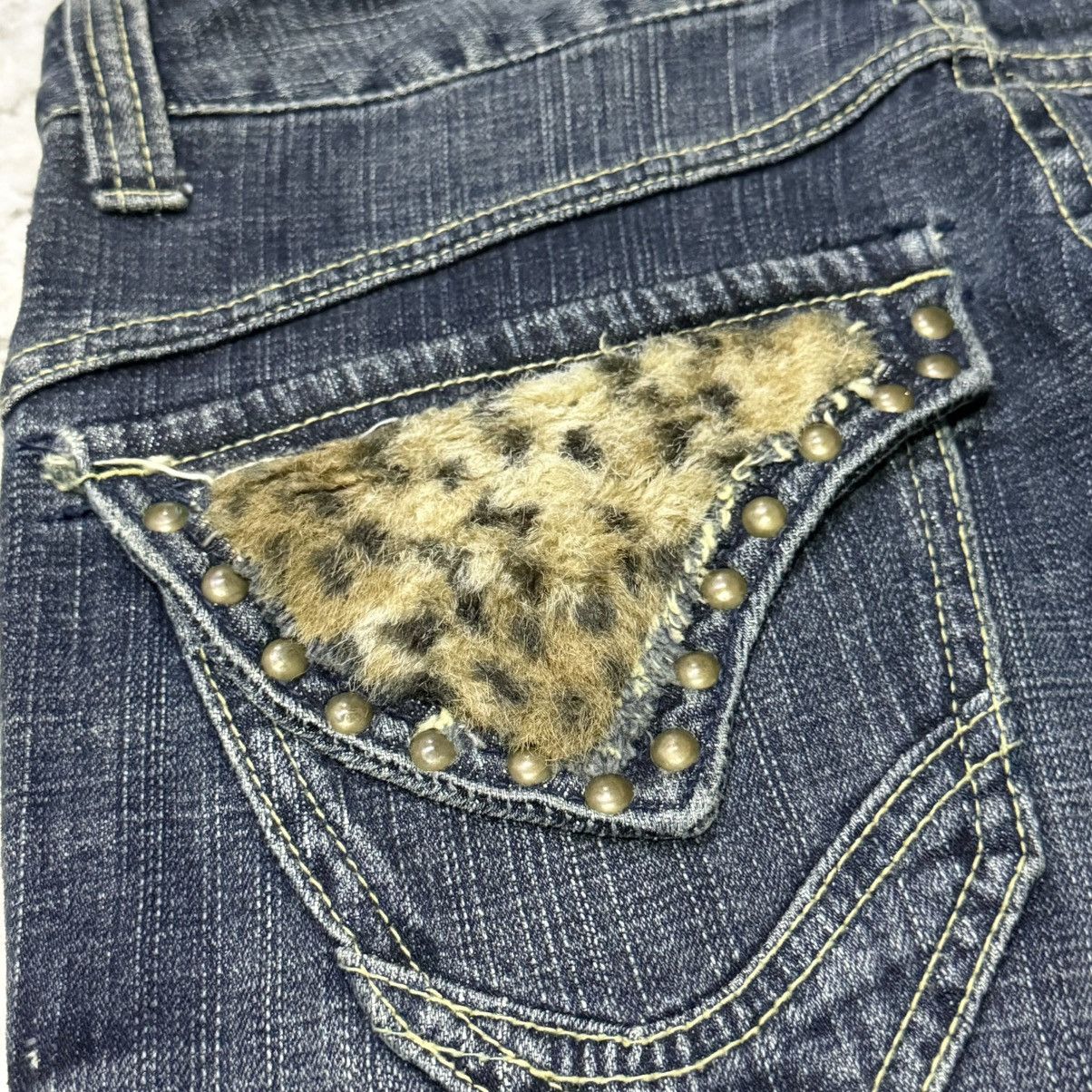 Tornado Mart Oririn Japan Studded Hairy Leopard Details Flared Jeans Size 27" / US 4 / IT 40 - 5 Thumbnail