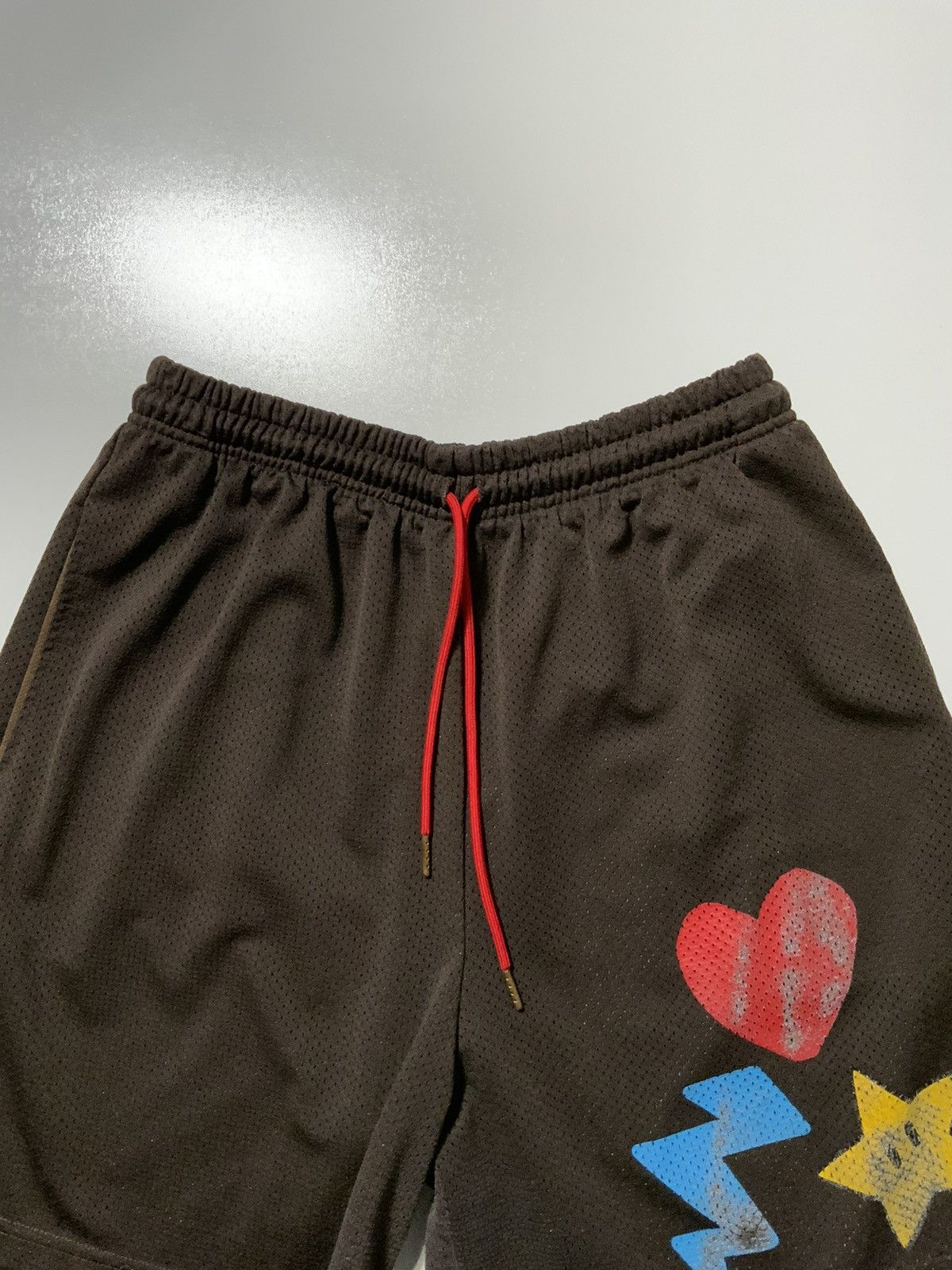 Other Dead Fresh Crew Heart Star Face 7” Inseam Basketball Shorts Size US 32 / EU 48 - 3 Thumbnail