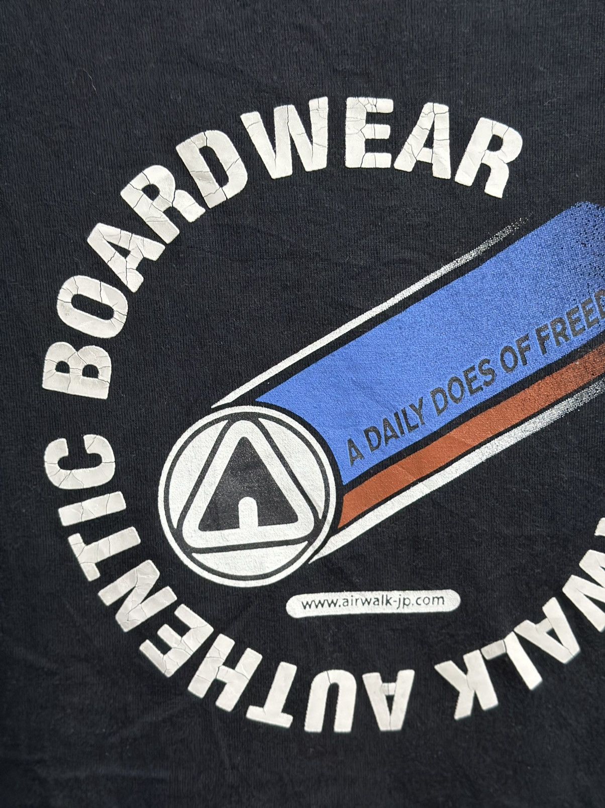Airwalk Vintage Airwalk Authentic Board Wear Faded Tee Size US XXL / EU 58 / 5 - 2 Thumbnail