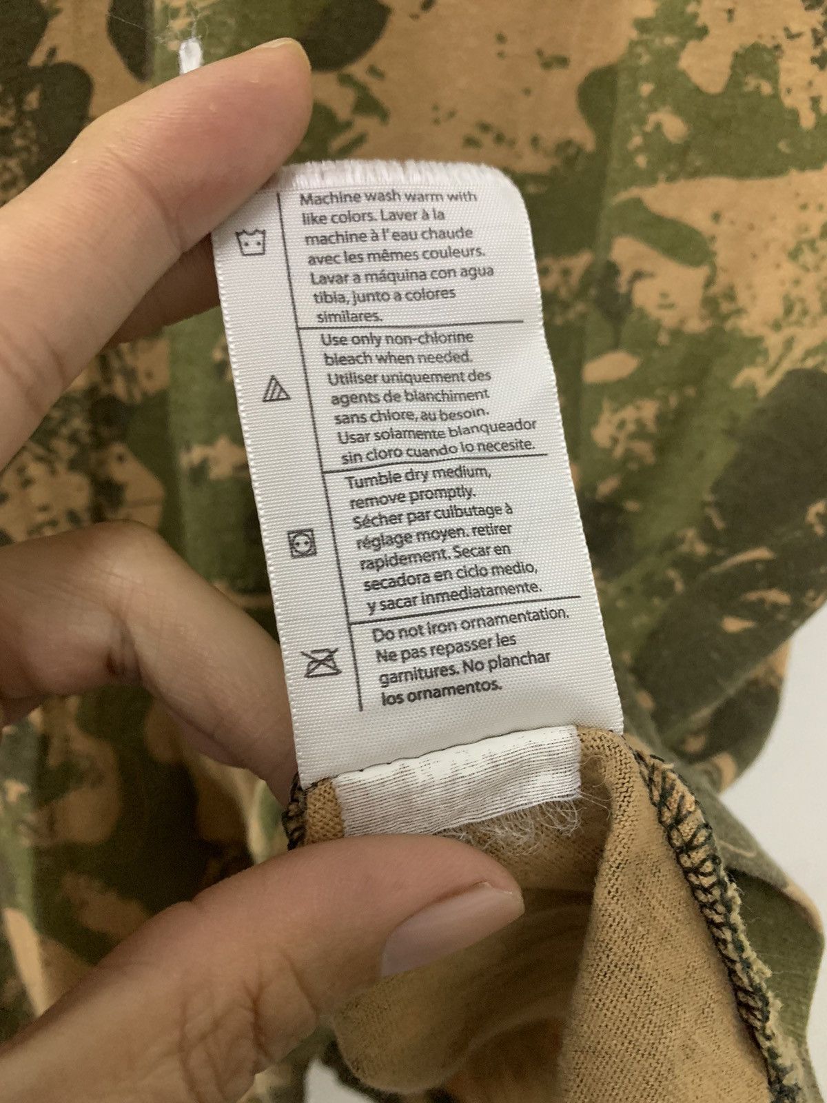 Carhartt Carhartt Camo Big Back Spellout Size US L / EU 52-54 / 3 - 6 Thumbnail
