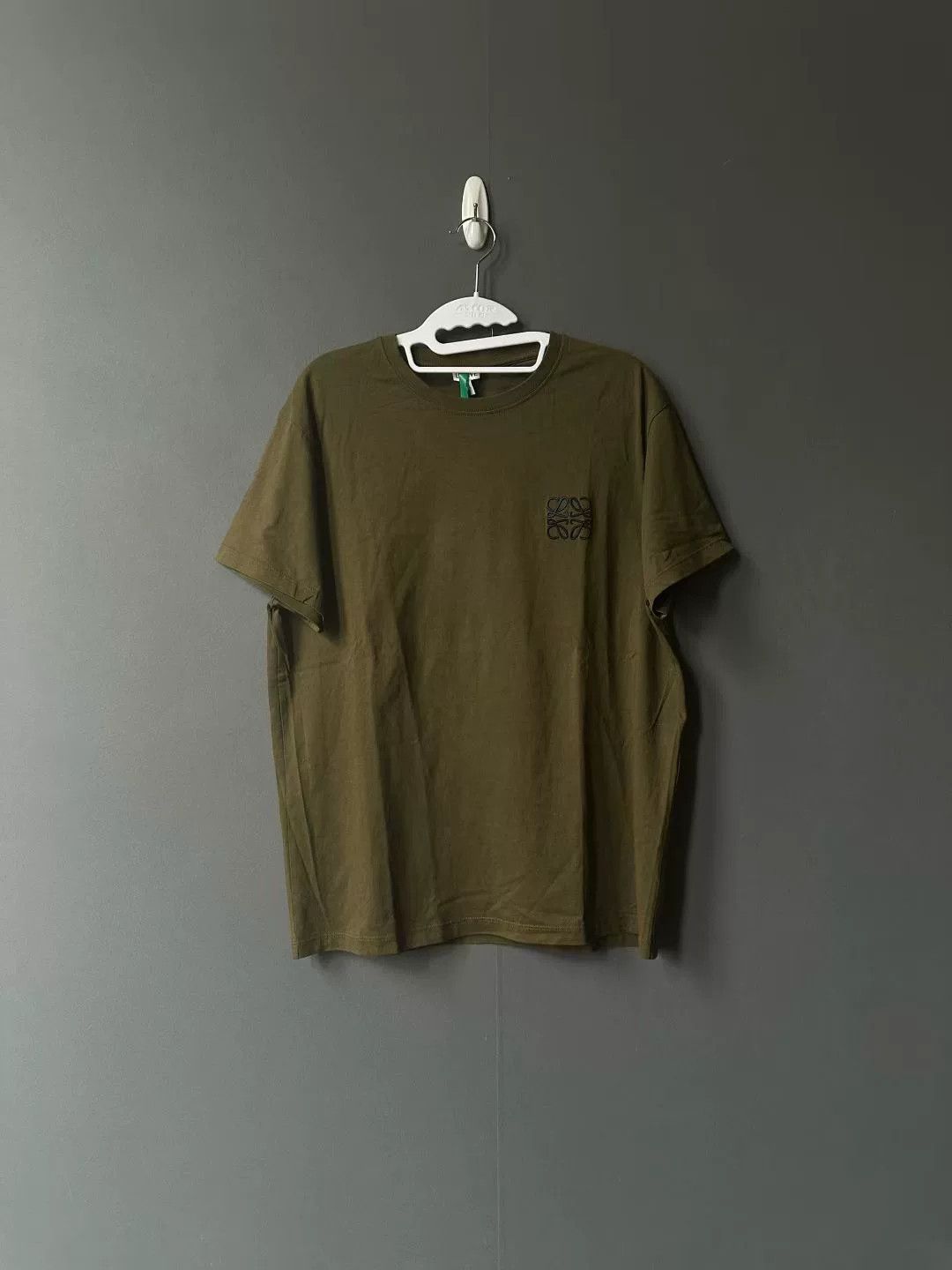 Loewe loewe green embroidered logo short sleeve t-shirt Size US M / EU 48-50 / 2 - 1 Preview
