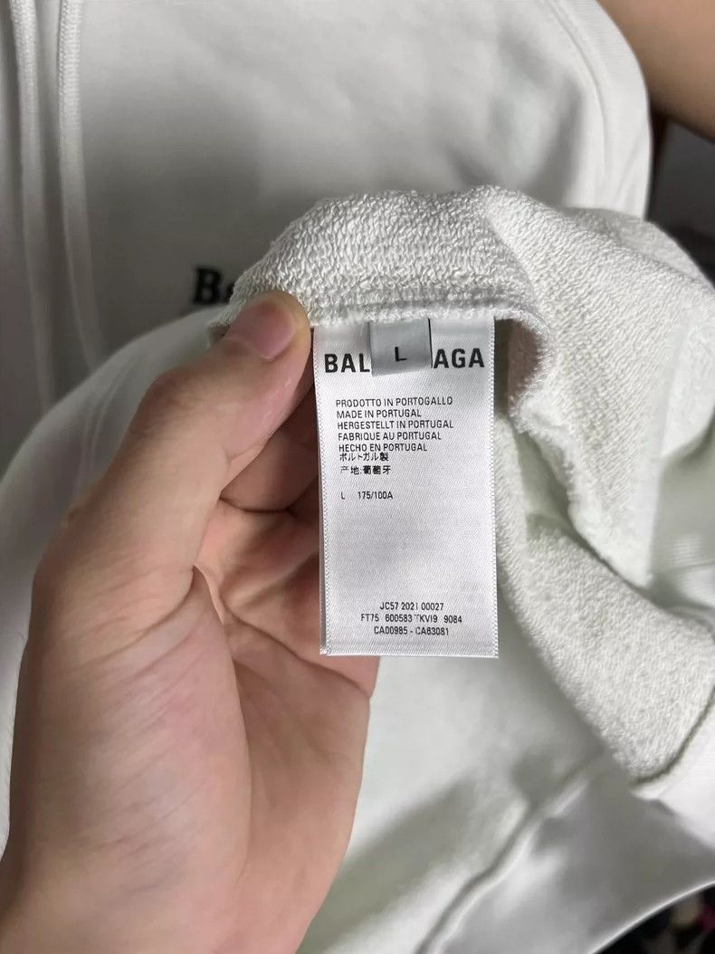 Balenciaga Balenciaga Coke standard meter white embroidery logo L cod Size US L / EU 52-54 / 3 - 6 Thumbnail