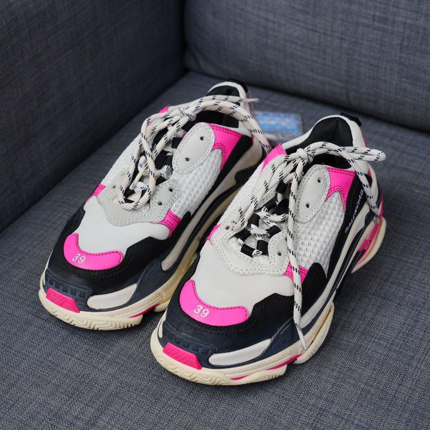 Balenciaga Balenciaga Pink Lowtop Sneakers us_9 Women Size US 9 / IT 39 - 1 Thumbnail