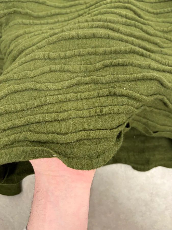 Just Cavalli 2000s Cavalli Olive Textured Wave Wool Sweater Size XS / US 0-2 / IT 36-38 - 7 Thumbnail