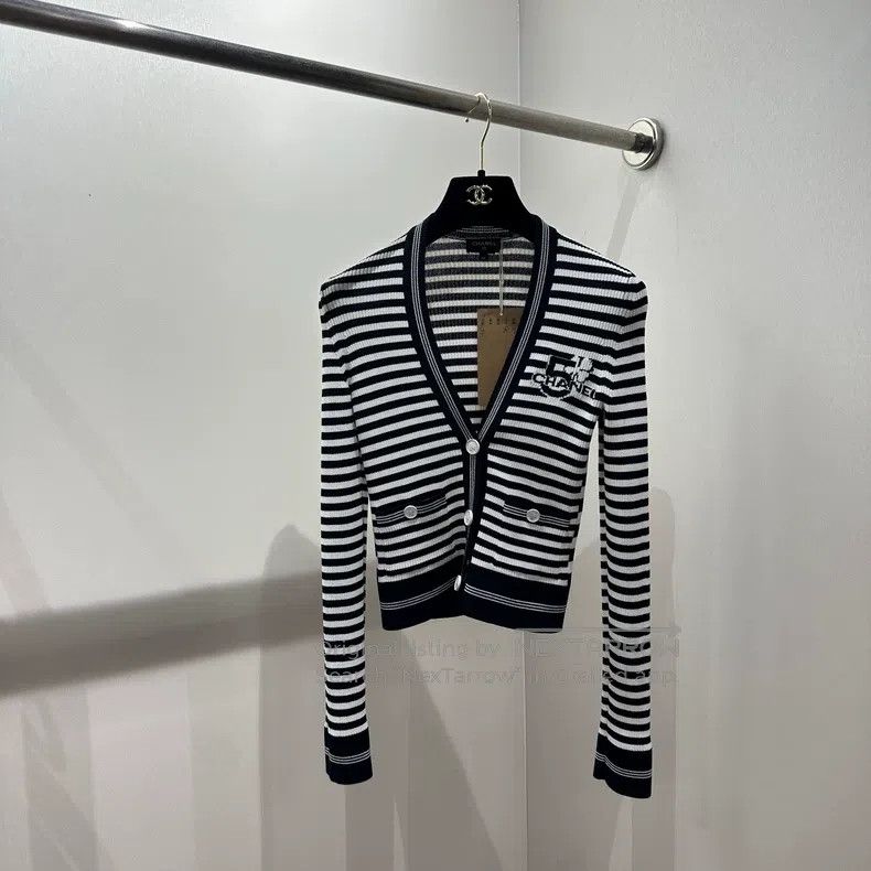 Chanel Chanel No. 5 slogan letter striped knitted cardigan coat Size XXS / US 00 / IT 34 - 1 Thumbnail