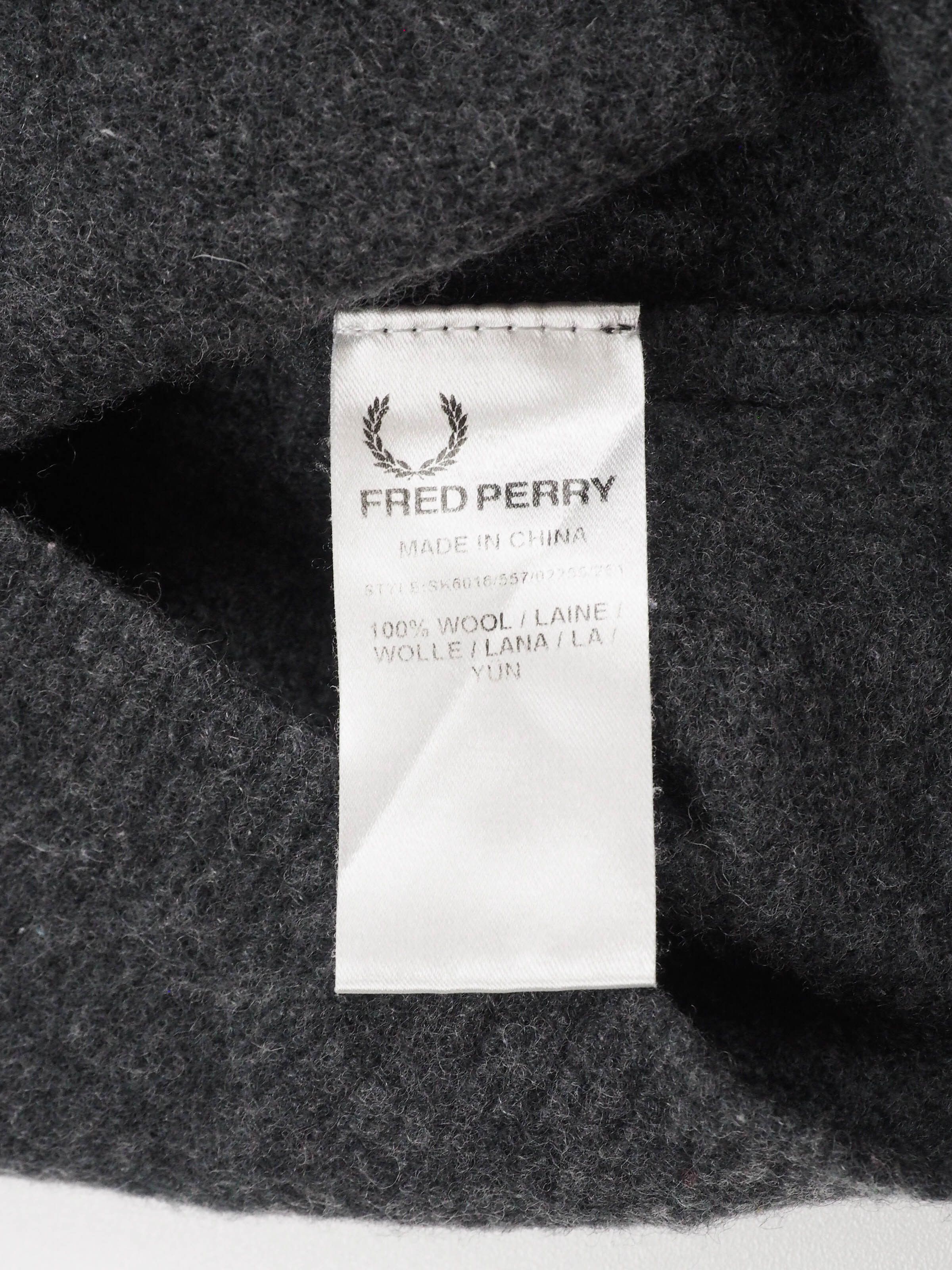 Fred Perry × Raf Simons Fred Perry x Raf Simons V neck sweater Size S / US 4 / IT 40 - 7 Thumbnail