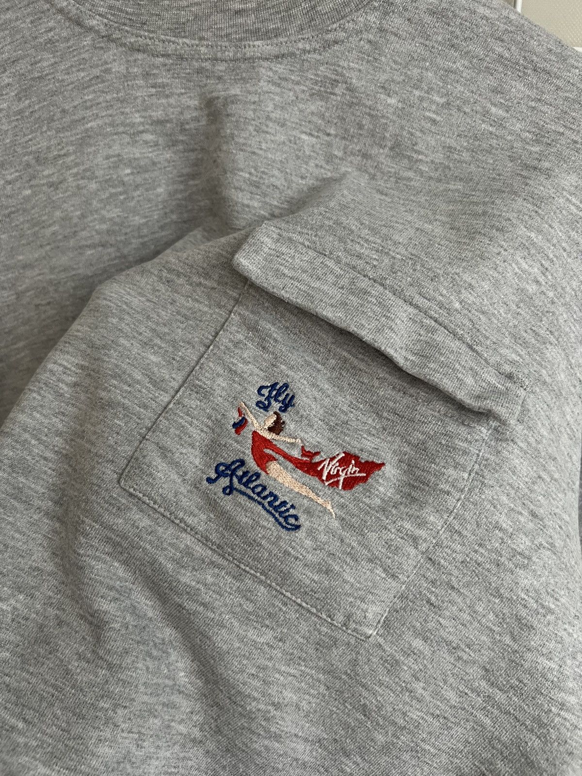 Other Virgin Atlantic Leisurewear Sweatshirt Mens Size M Vintage Size US M / EU 48-50 / 2 - 9 Thumbnail