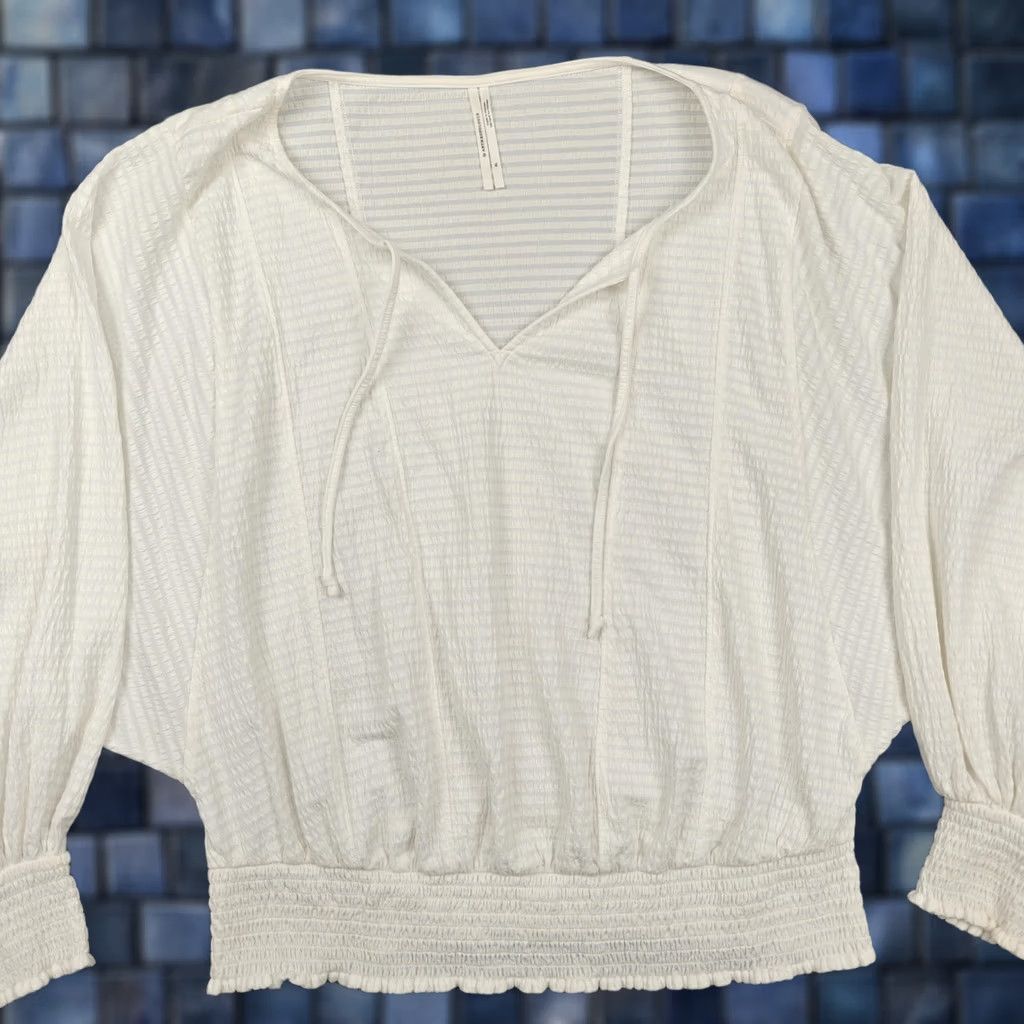 Anthropologie Anthropologie Blouse Womens XL White Textured Stripe Dolman Sleeve Smocked Hem Size XL / US 12-14 / IT 48-50 - 1 Thumbnail