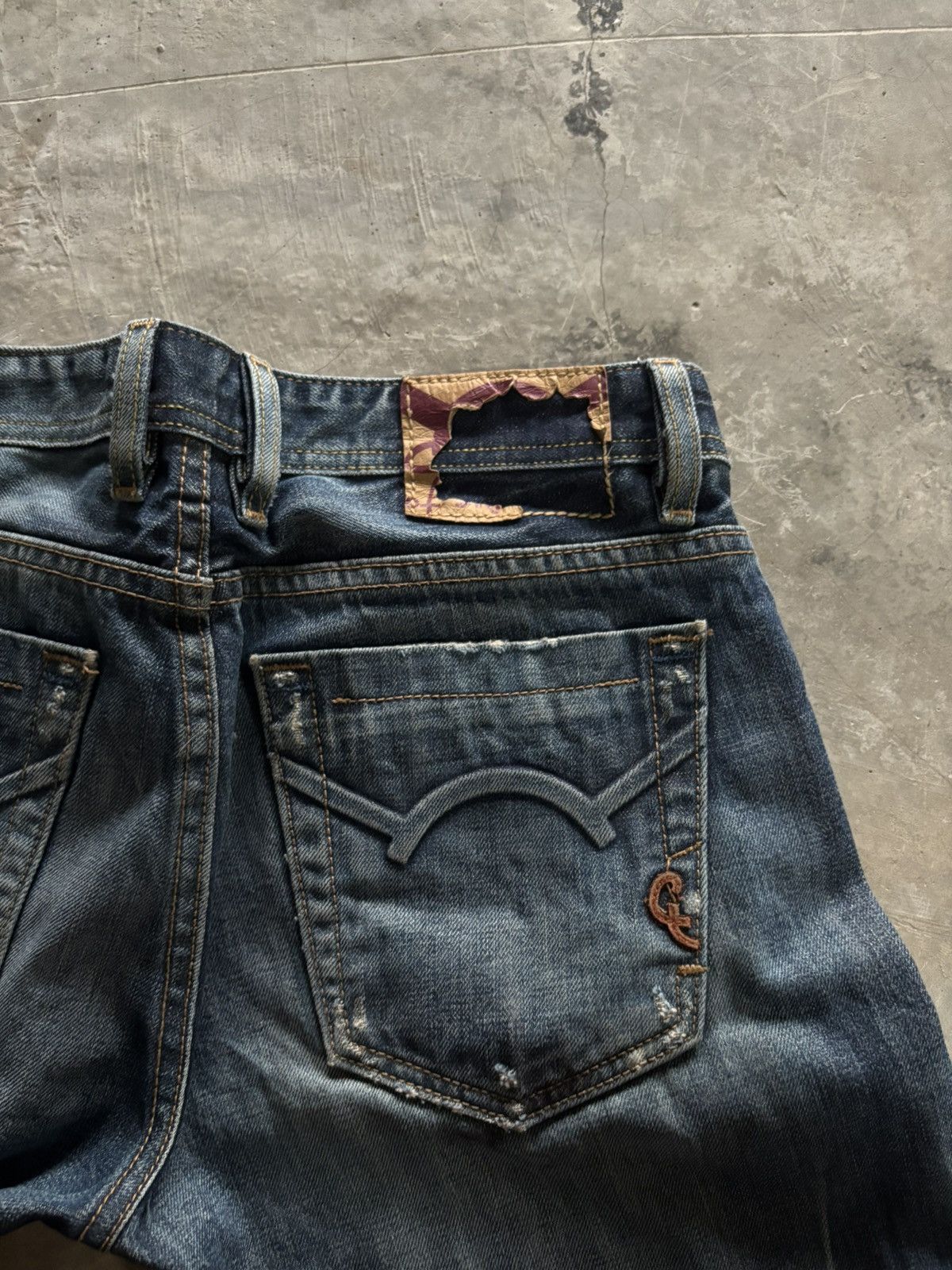If Six Was Nine CULT OF INDIVIDUALITY japanese selvedge distressed semiflare Size US 32 / EU 48 - 20 Thumbnail