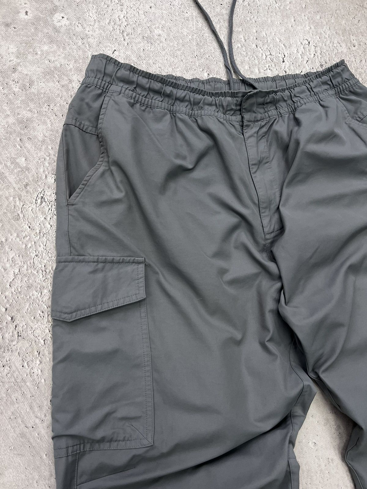 Nike × Vintage VINTAGE Y2K DRILL CARGO NIKE NYLON PANTS PARACHUTE Size US 36 / EU 52 - 4 Thumbnail