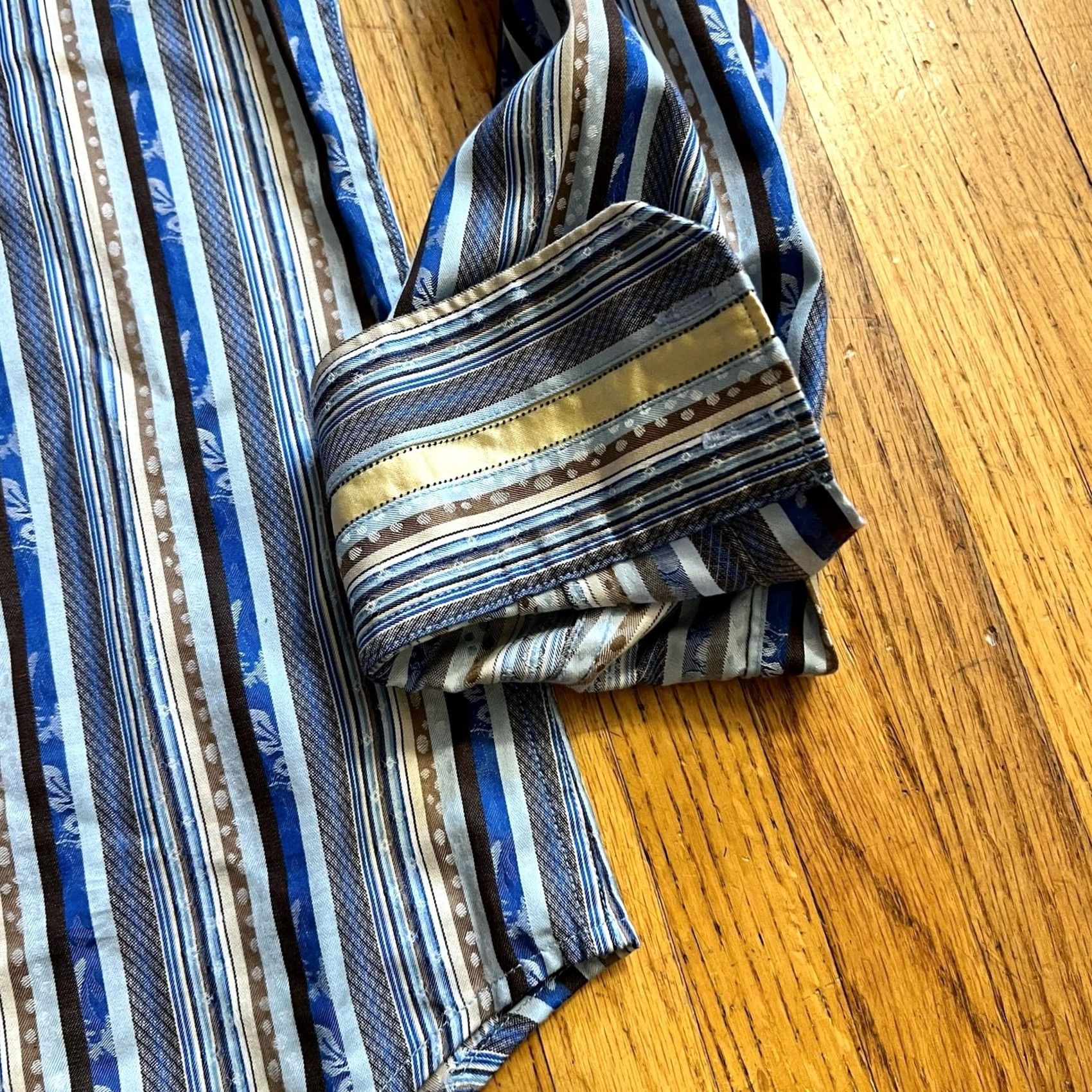 Robert Graham Robert Graham Shirt Mens Large Stripe Blue Gold Button Up Size US L / EU 52-54 / 3 - 3 Thumbnail