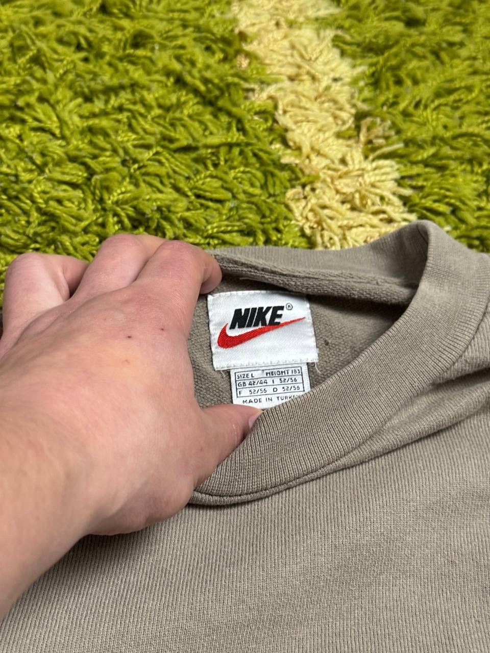 Nike × Vintage 90s Vintage Nike Sweatshirt Boxy Fit Mini Swoosh Y2k Size US L / EU 52-54 / 3 - 4 Thumbnail