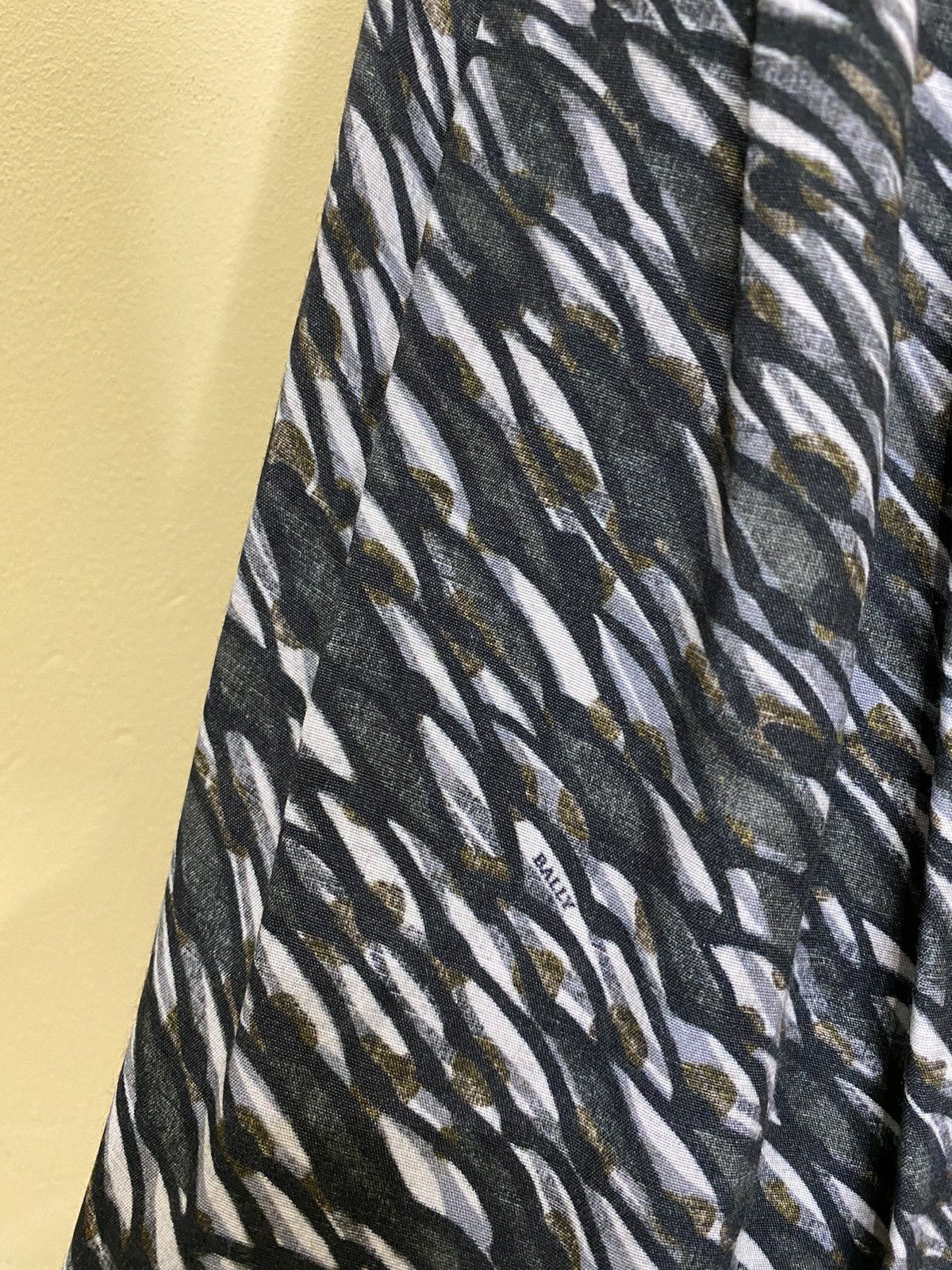 Bally Bally dress | 100% viscose | 100% silk | size: 42 Size M / US 6-8 / IT 42-44 - 9 Thumbnail