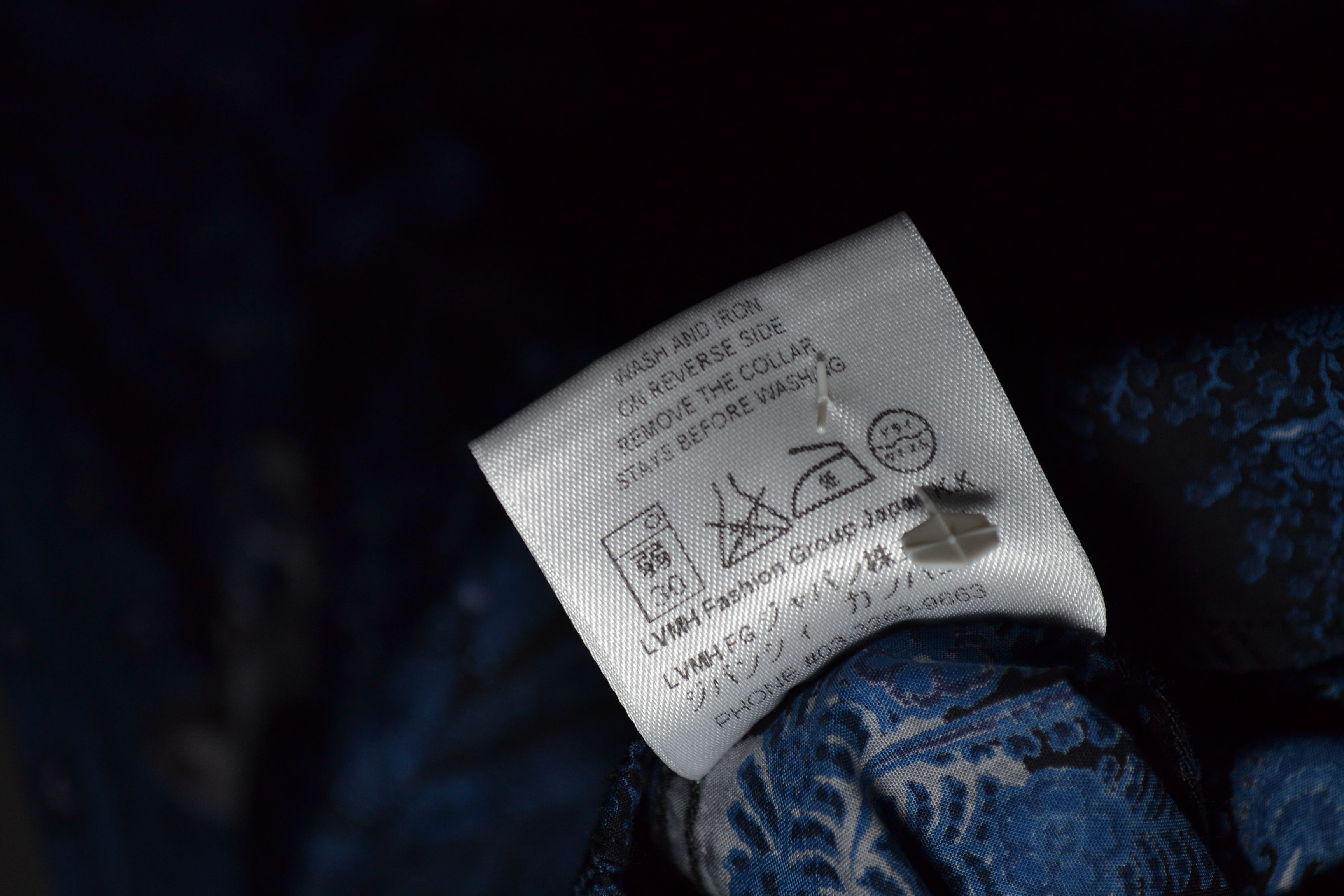 Givenchy Givenchy S/S 2015 Paisley Moth Button-up Shirt S-M 42 Size US M / EU 48-50 / 2 - 13 Thumbnail