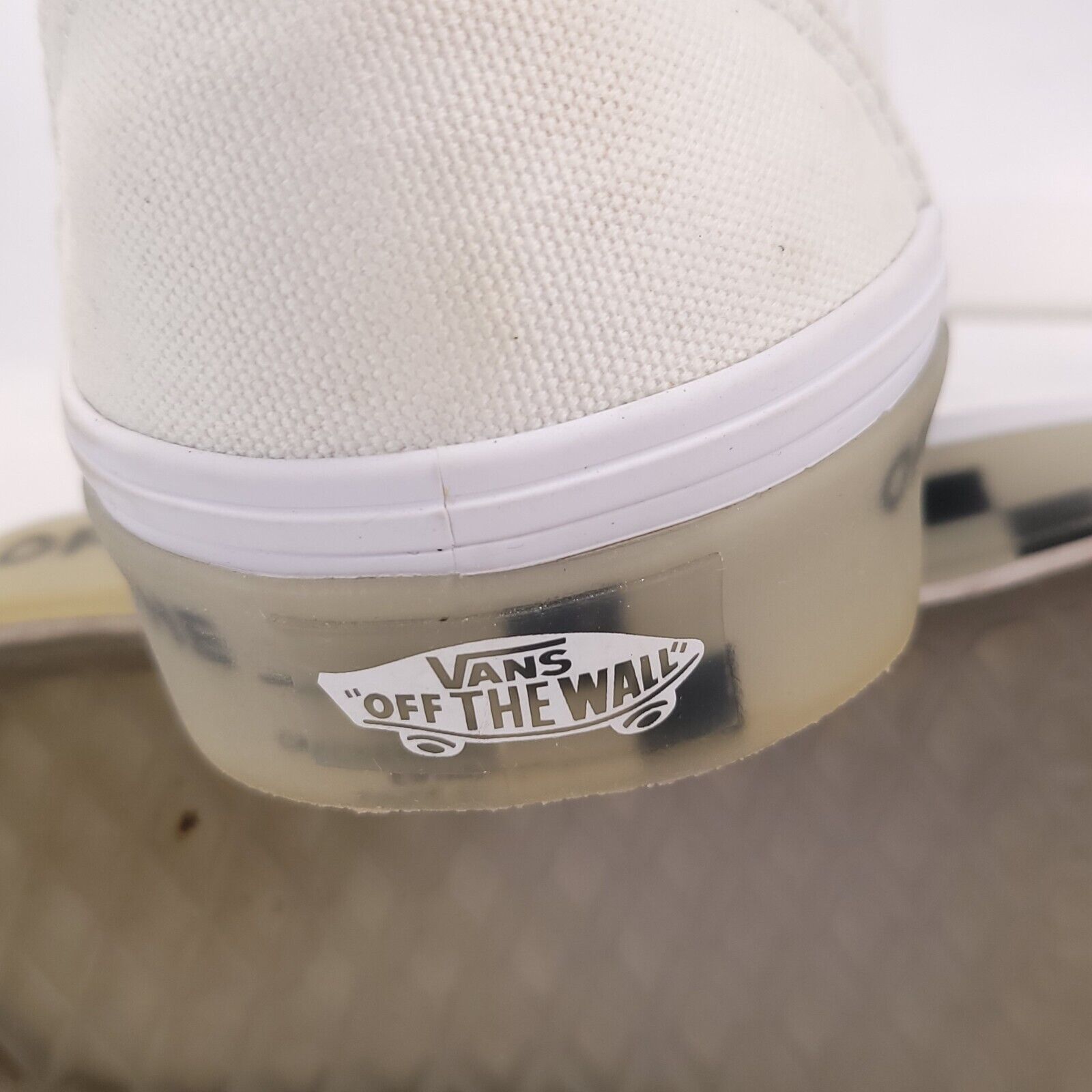 Vans Vans Off the Wall Old Skool Shoe Women Size 5.5 500714 White Size US 5.5 / IT 35.5 - 8 Thumbnail