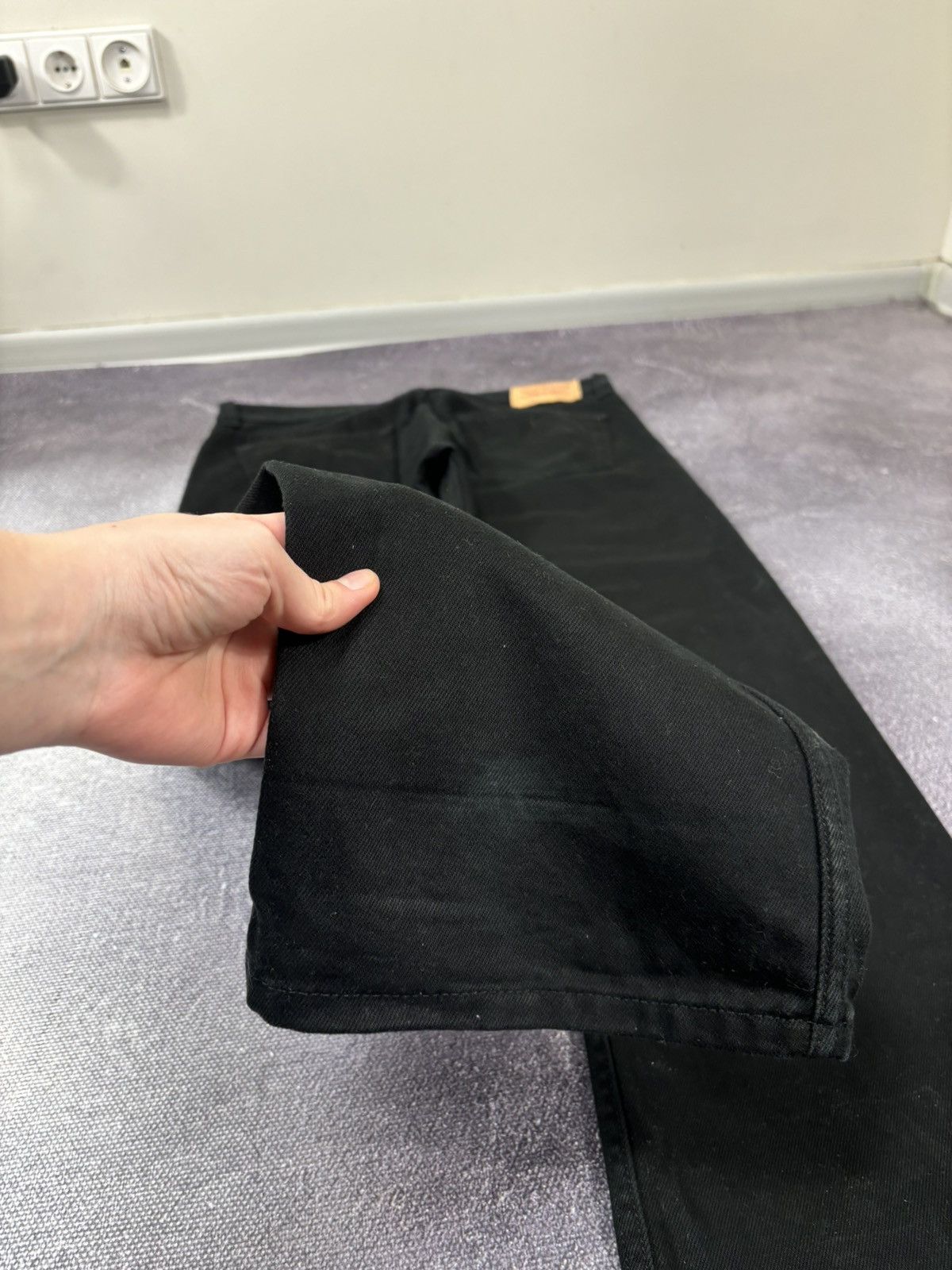 Levi's Vintage Levi’s 506 Men’s Straight Fit USA Black Denim Jeans Size US 36 / EU 52 - 5 Thumbnail