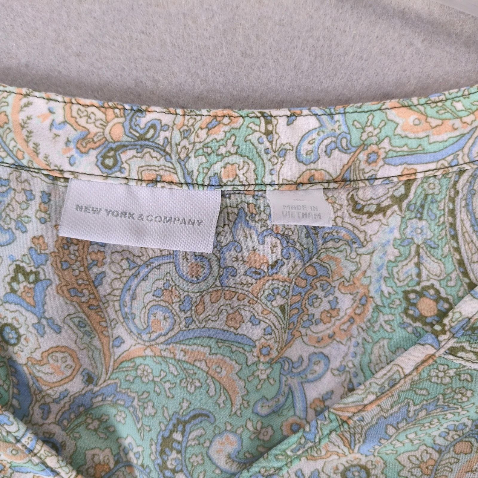 Other New York & Co Pastel Paisley Sheer Blouse Puff Sleeve XL Size XL / US 12-14 / IT 48-50 - 3 Thumbnail