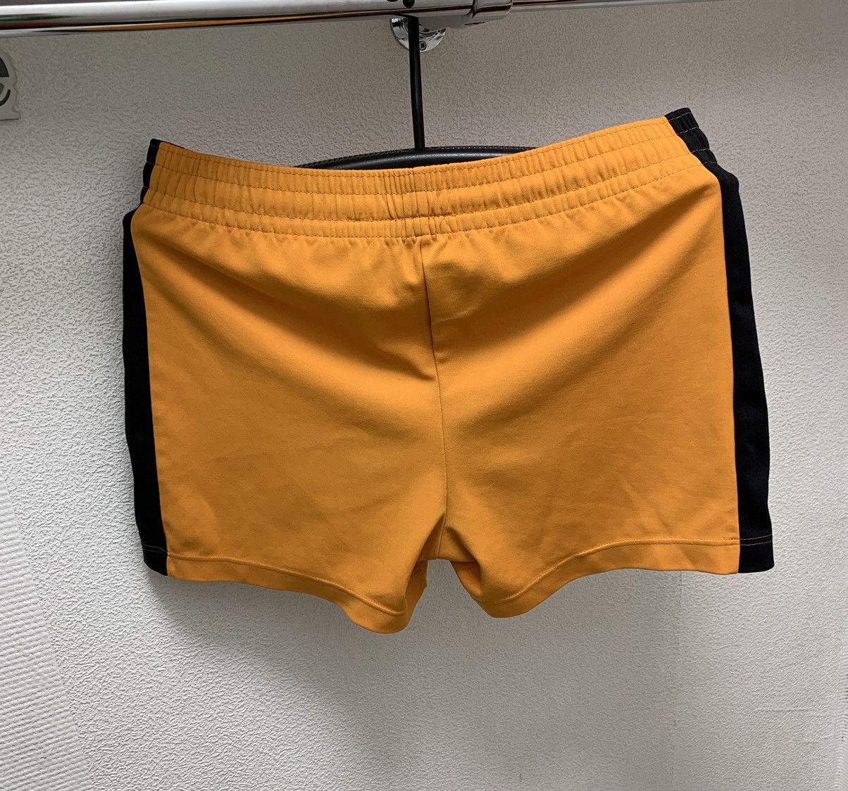 Reebok Liverpool Reebok vintage shorts 1996-97 size 28-30 Size US 30 / EU 46 - 2 Thumbnail